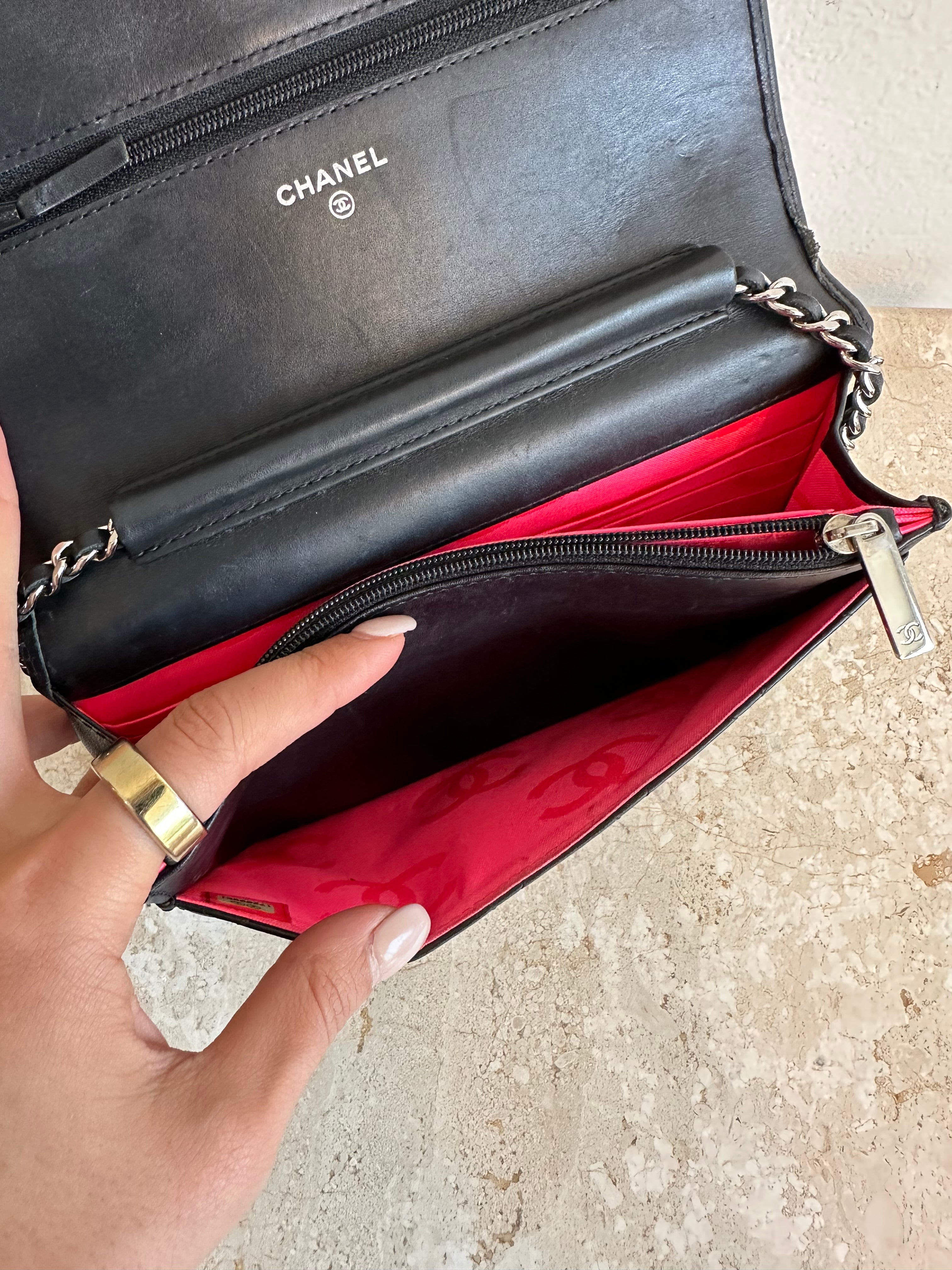 Pre-Owned CHANEL Black Cambon Wallet On Chain With Silver Hardware