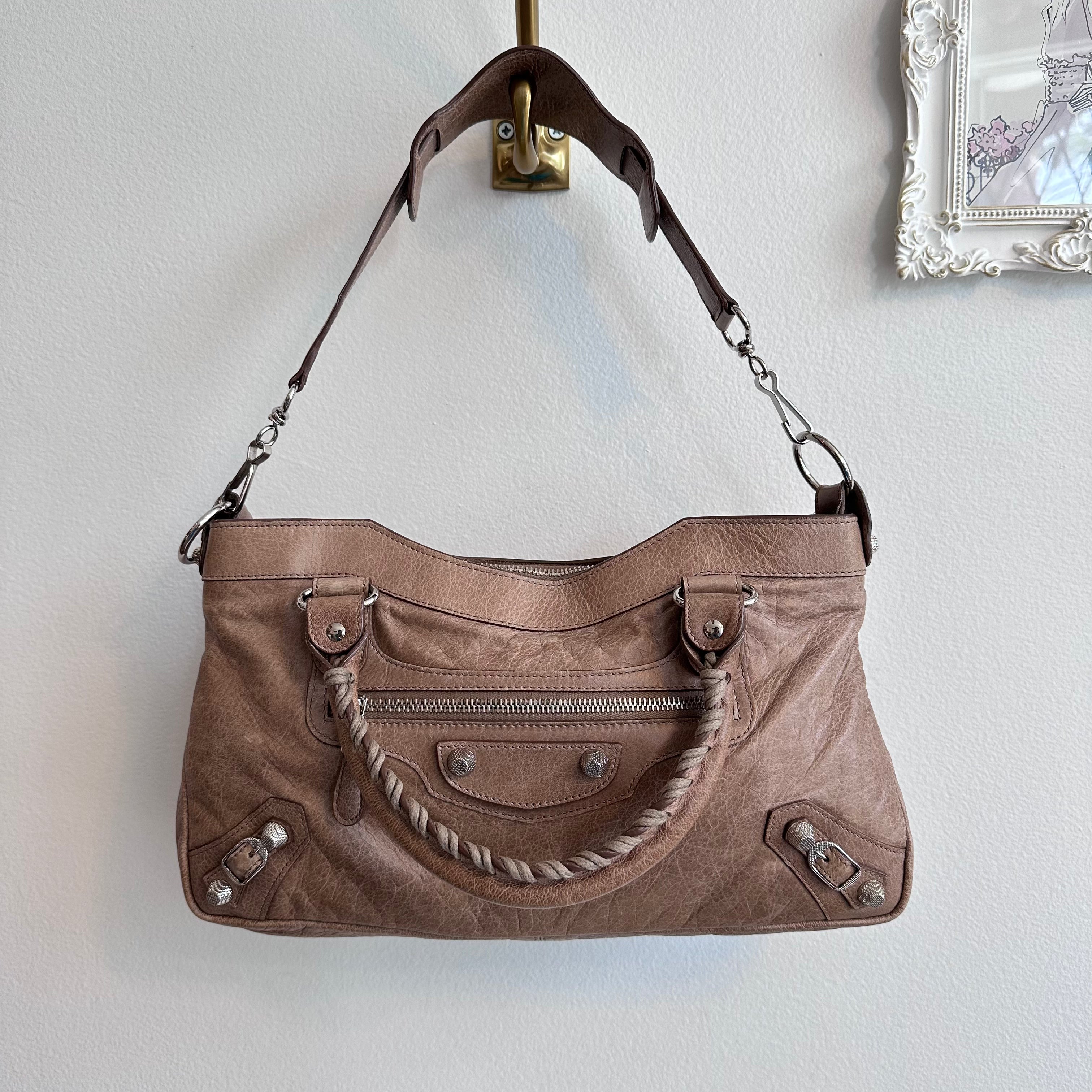 Pre Owned BALENCIAGA First Bag in Beige Valamode