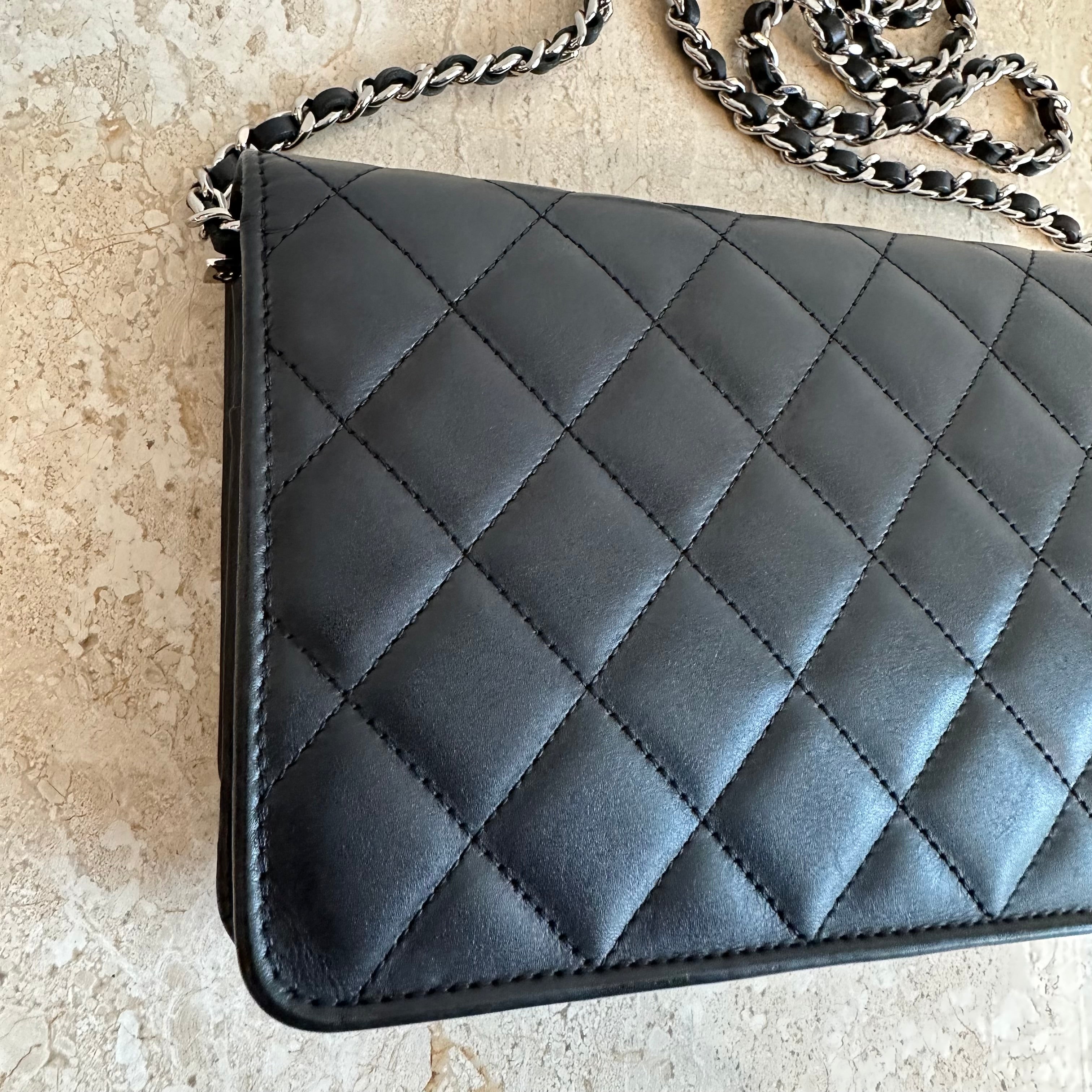 Pre-Owned CHANEL Black Cambon Wallet On Chain With Silver Hardware