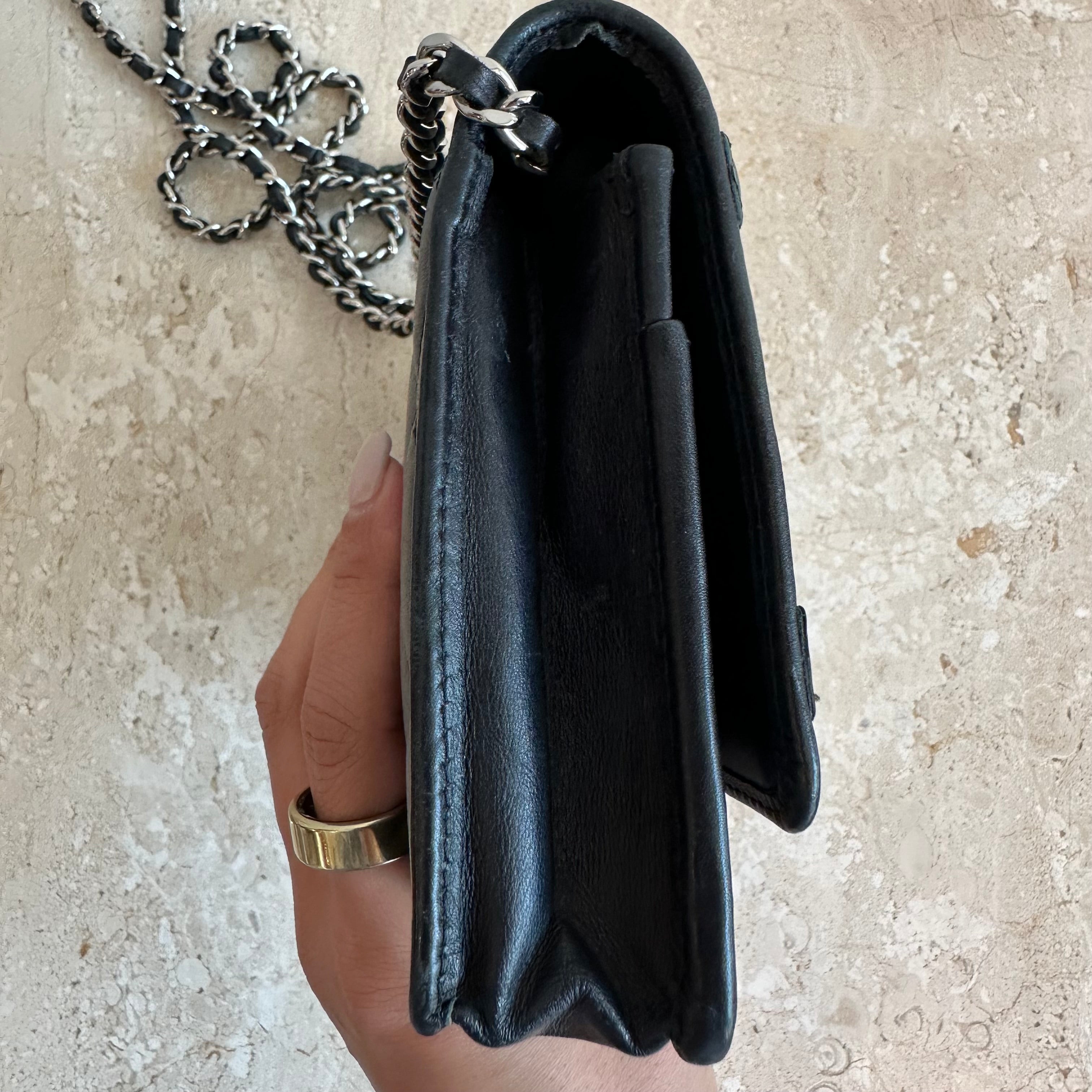 Pre-Owned CHANEL Black Cambon Wallet On Chain With Silver Hardware