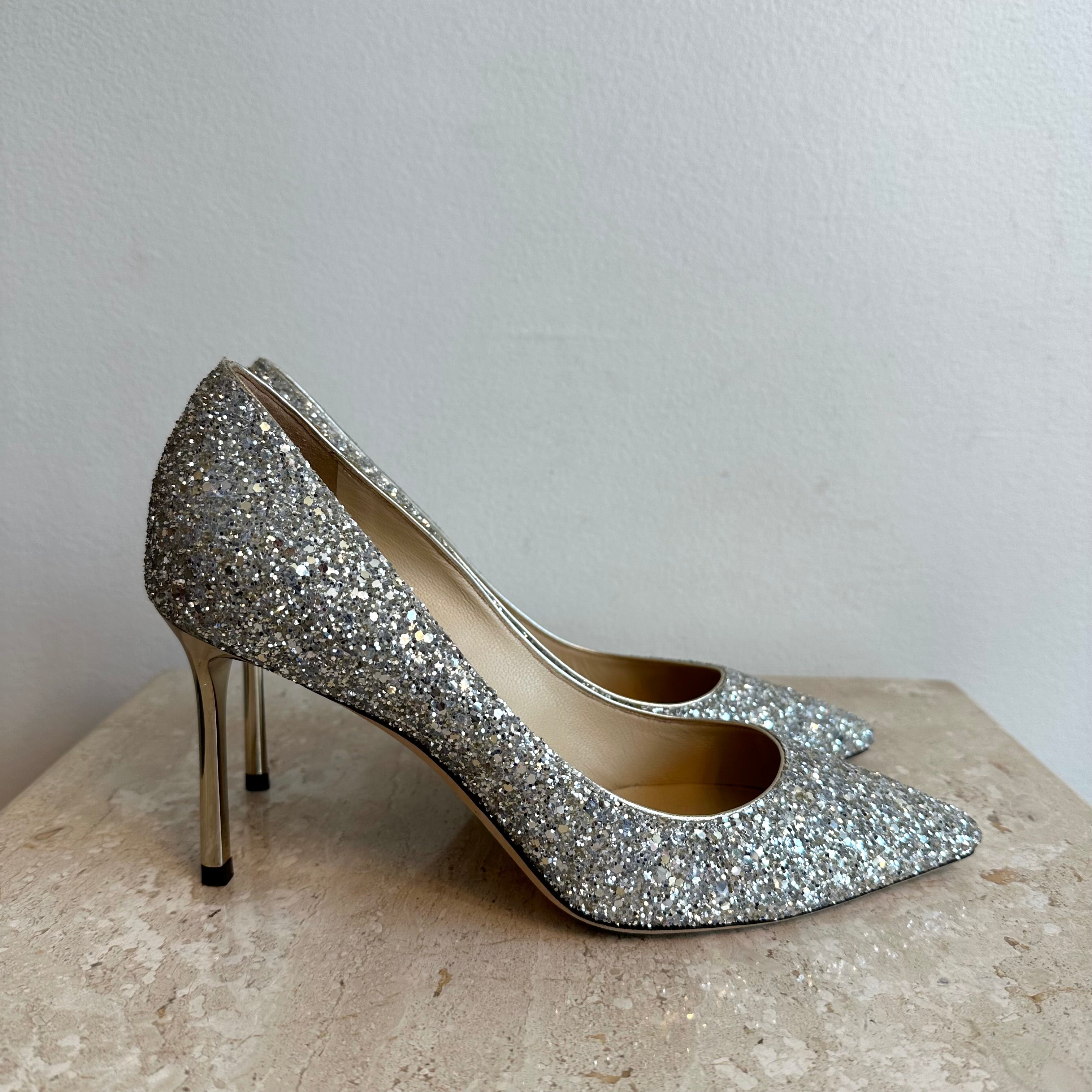 Pre-Owned JIMMY CHOO Champagne Romy Glitter Pump - Size 38.5