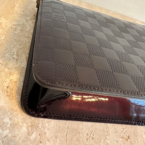 Pre-Owned LOUIS VUITTON Damier Vernis Amarante Cabaret Shoulder Bag