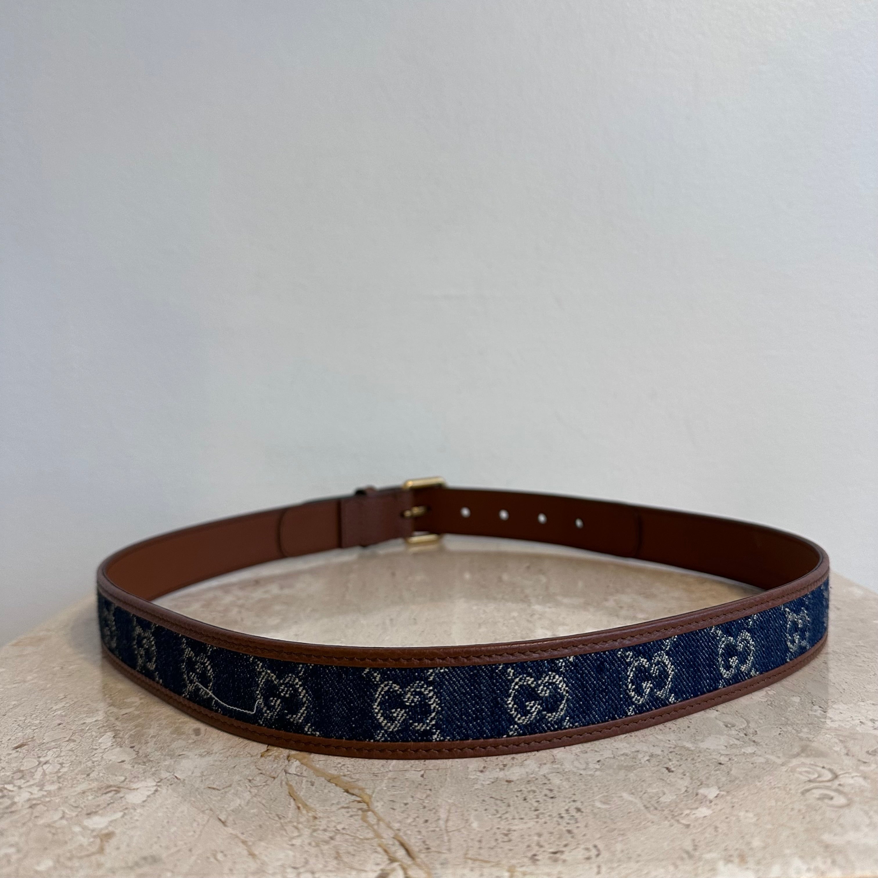 Pre-Owned Gucci GG Denim 85/34 Skinny Belt