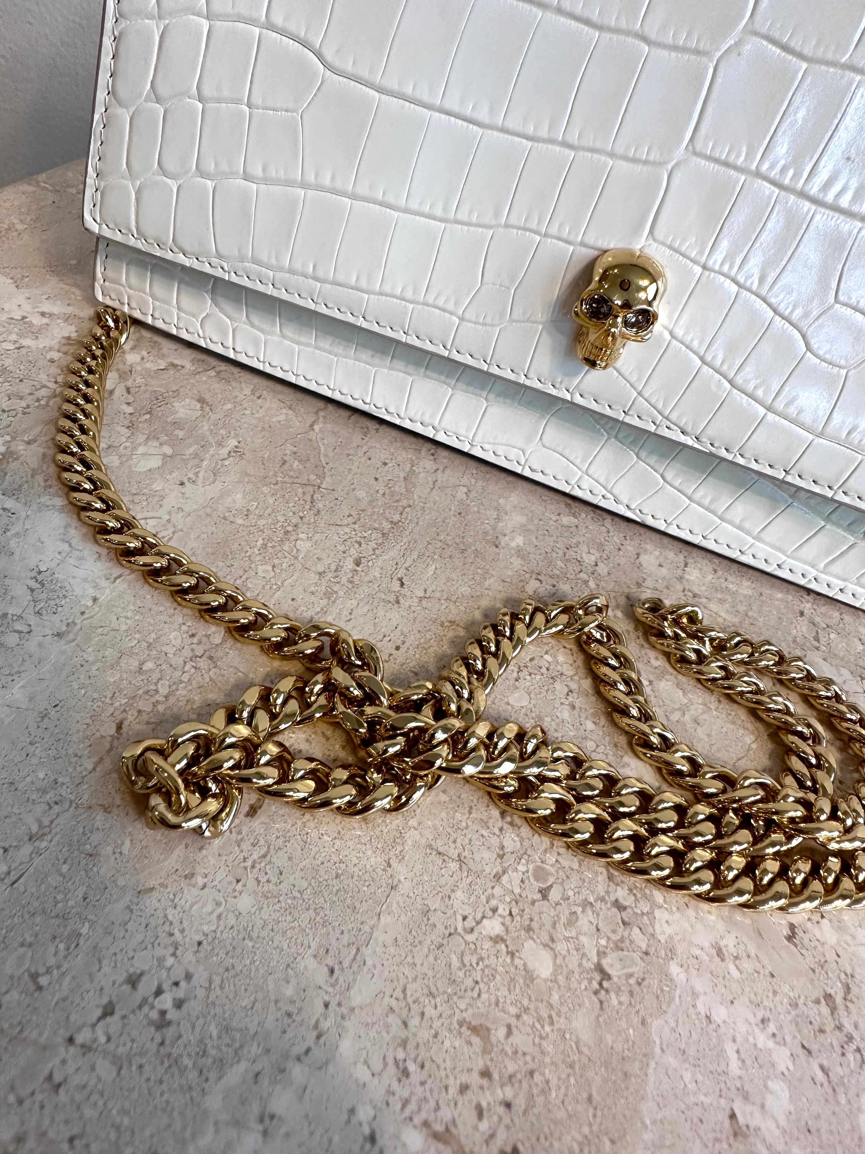 Pre-Owned ALEXANDER MCQUEEN Deep Ivory Croc Embossed Skull Bag