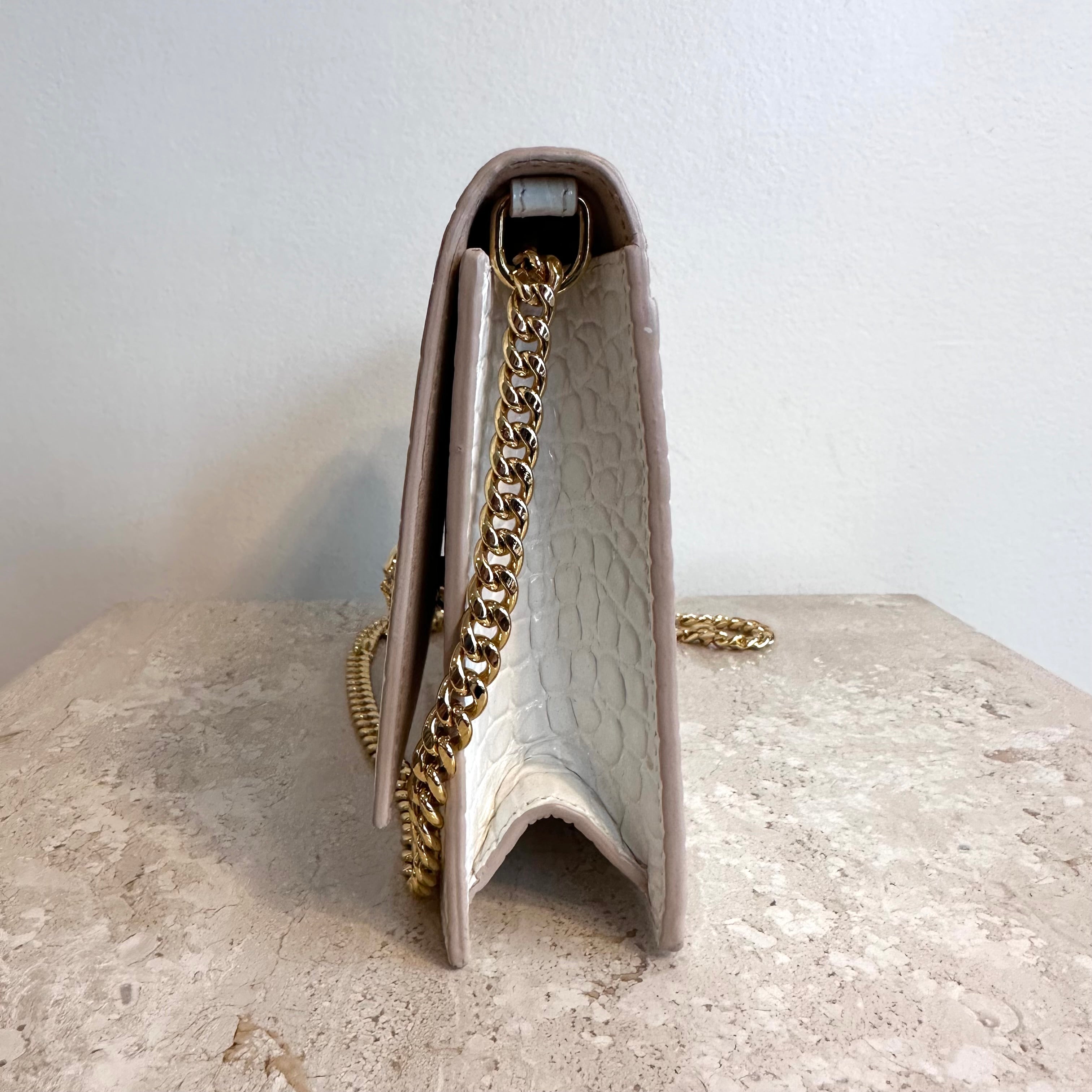 Pre-Owned ALEXANDER MCQUEEN Deep Ivory Croc Embossed Skull Bag