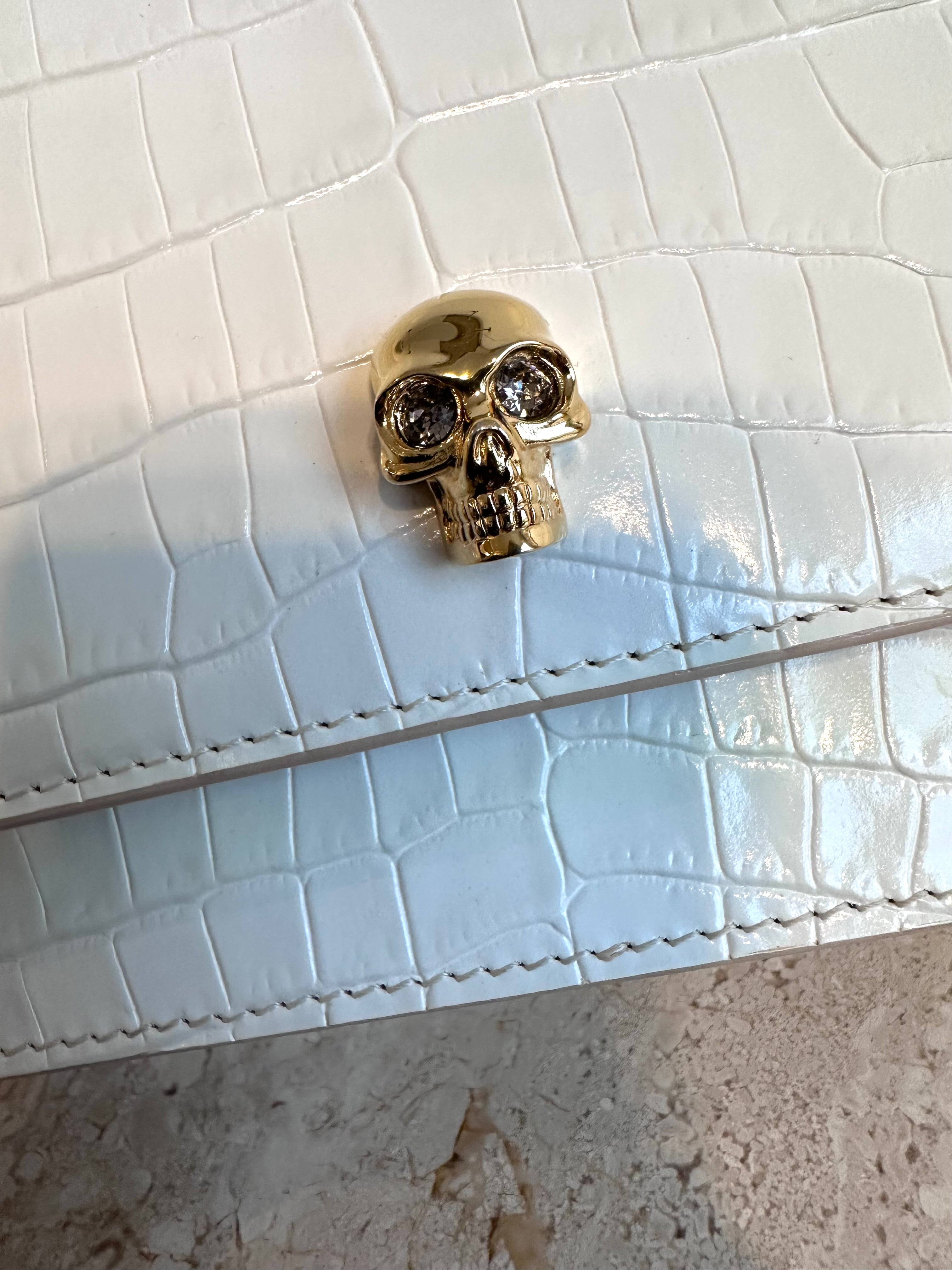 Pre-Owned ALEXANDER MCQUEEN Deep Ivory Croc Embossed Skull Bag