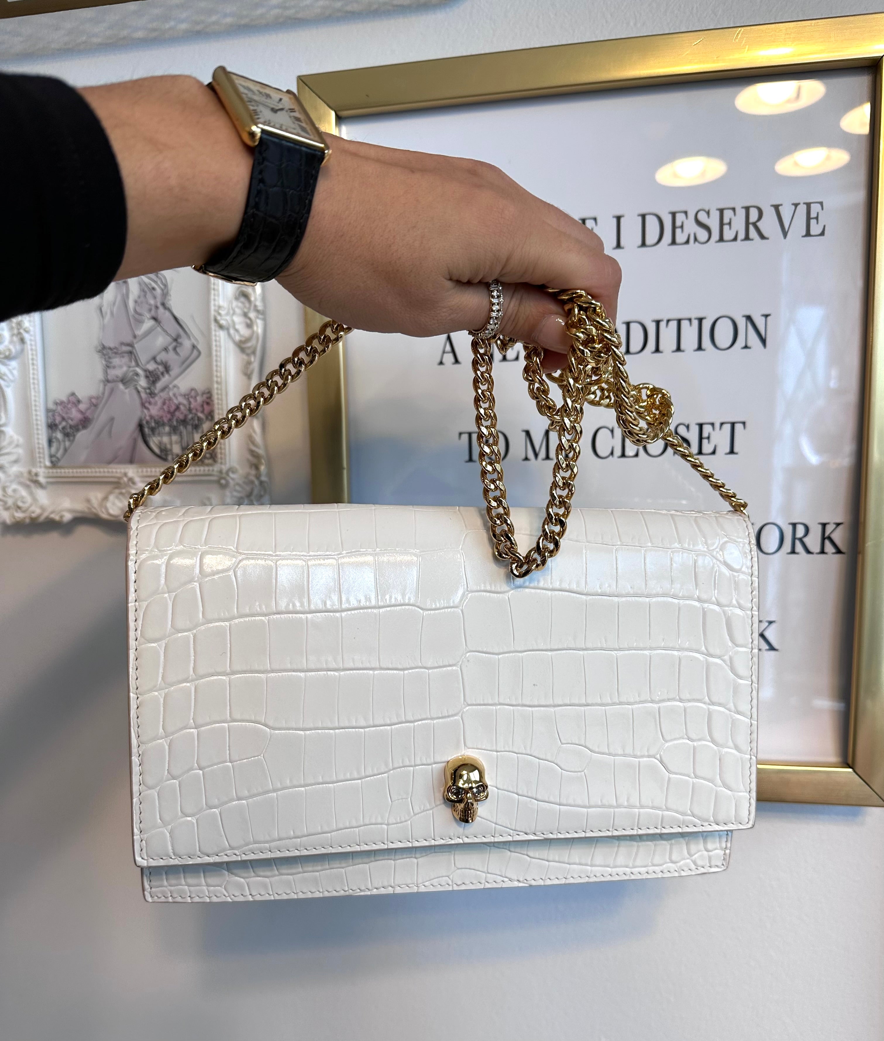 Pre-Owned ALEXANDER MCQUEEN Deep Ivory Croc Embossed Skull Bag