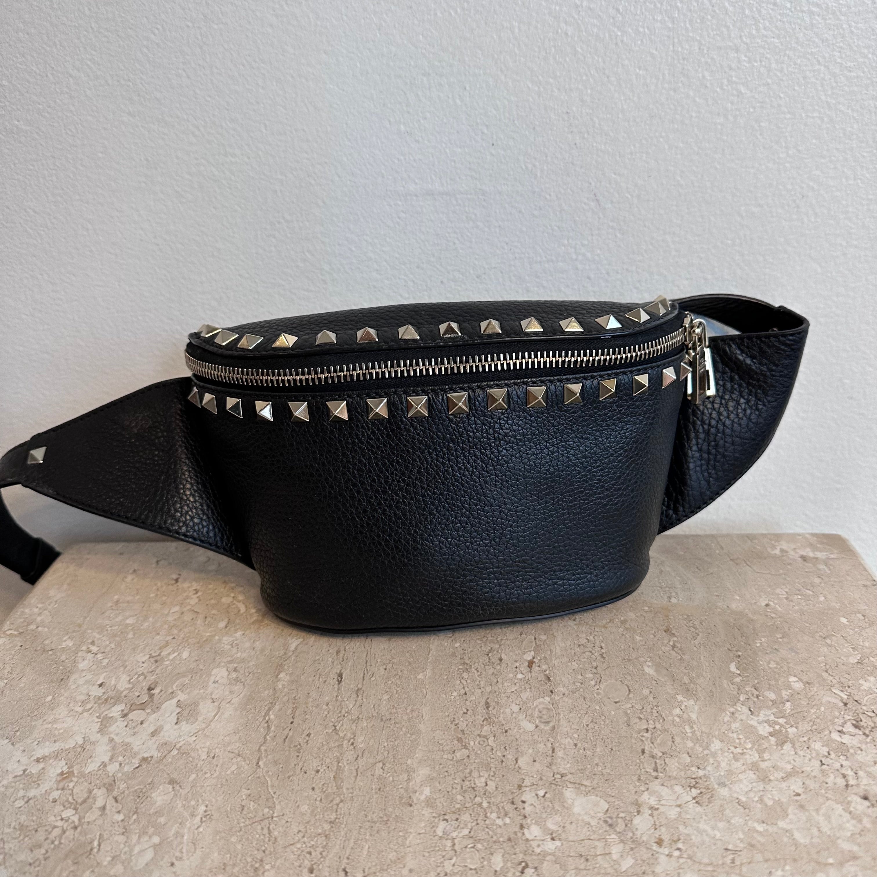 Pre-Owned VALENTINO Black Rockstud Belt Bag
