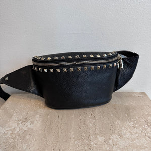 Pre-Owned VALENTINO Black Rockstud Belt Bag
