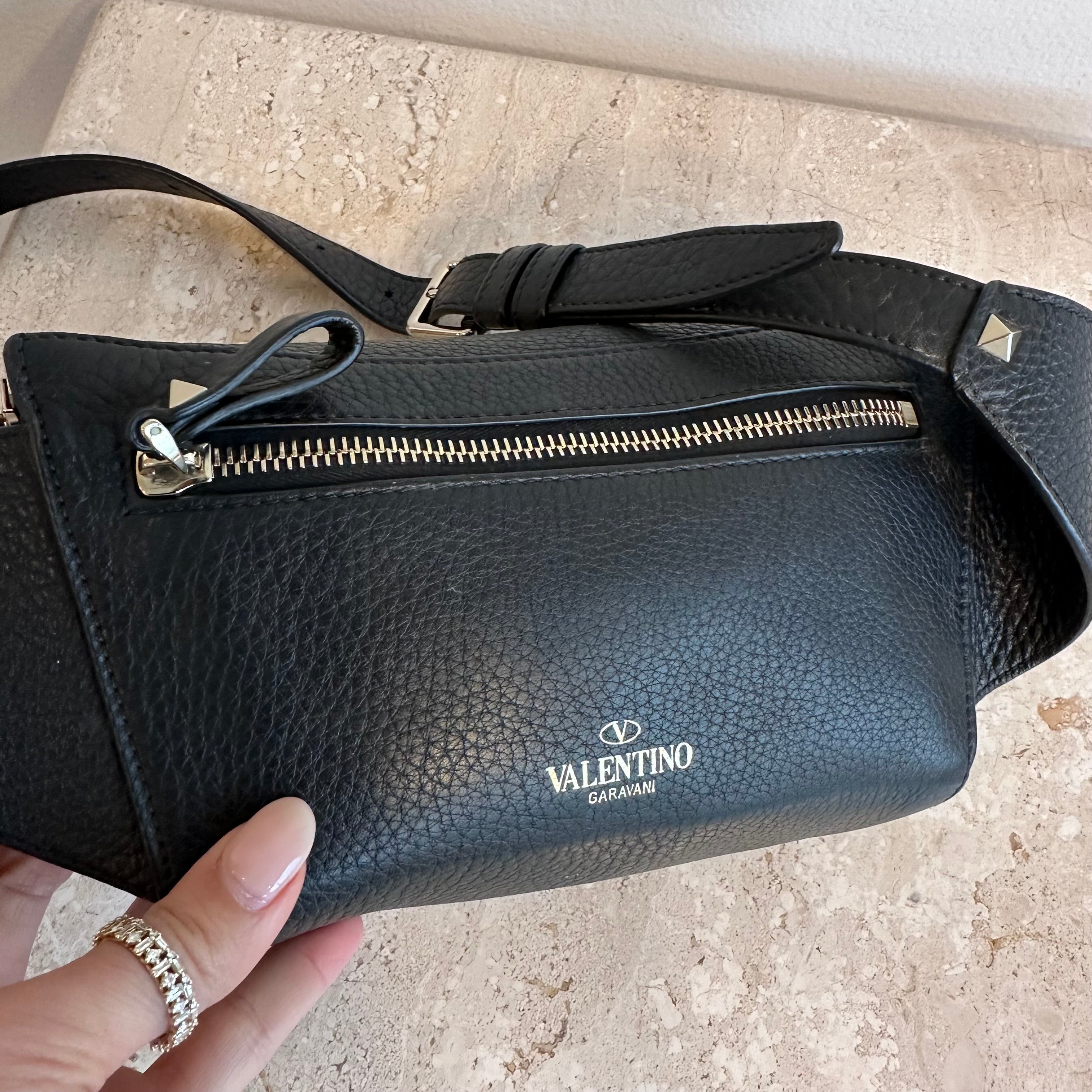 Pre-Owned VALENTINO Black Rockstud Belt Bag