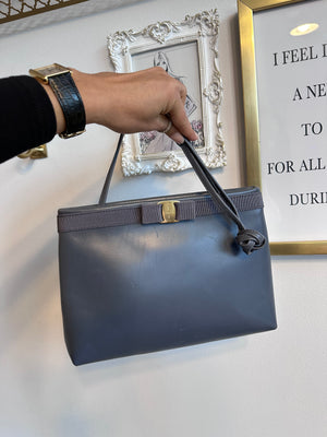 Pre-Owned SALVATORE FERRAGAMO Vintage Blue Leather Clutch