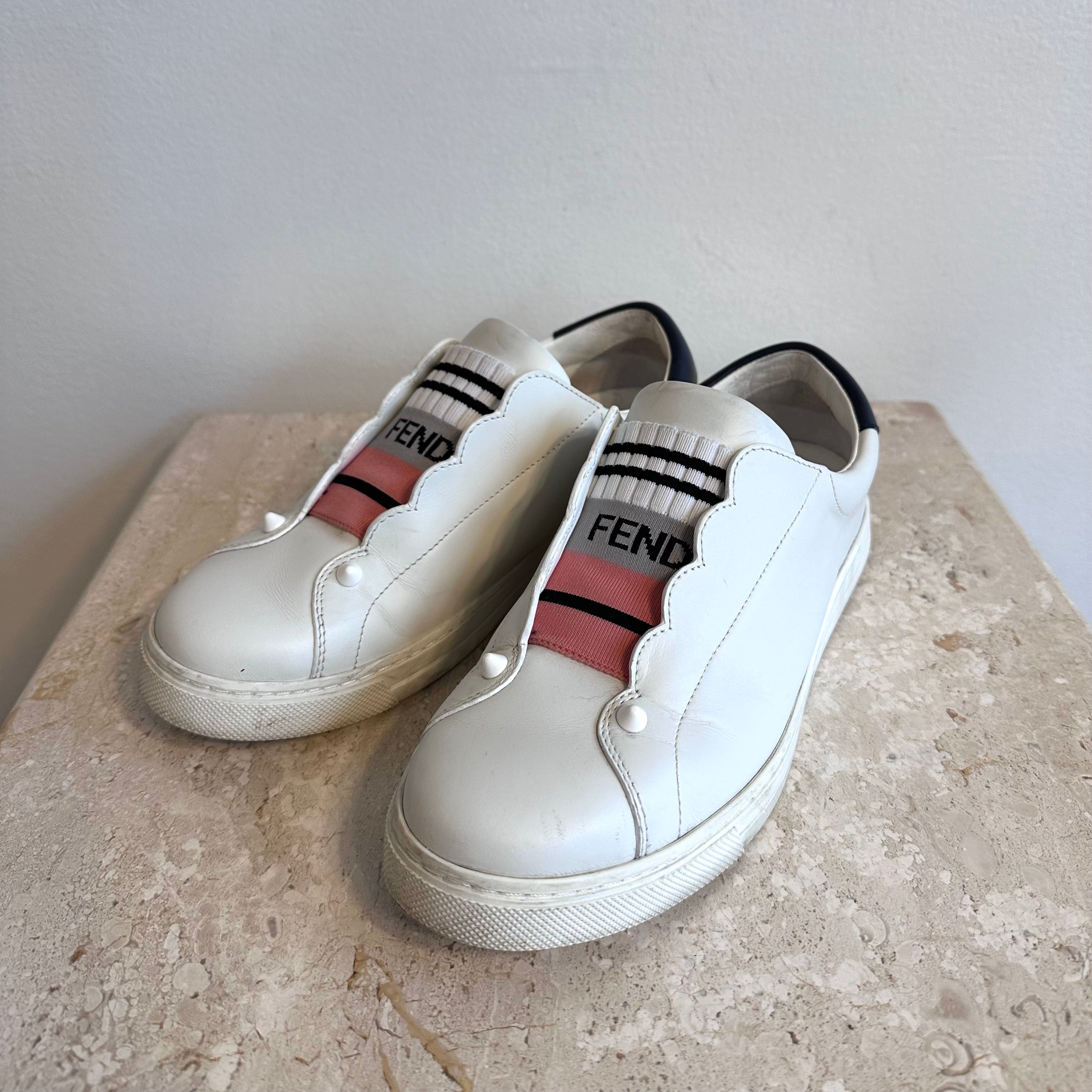 Pre-Owned FENDI White Leather Logo Knit Rockoclick Scalloped Sneakers - Size 37