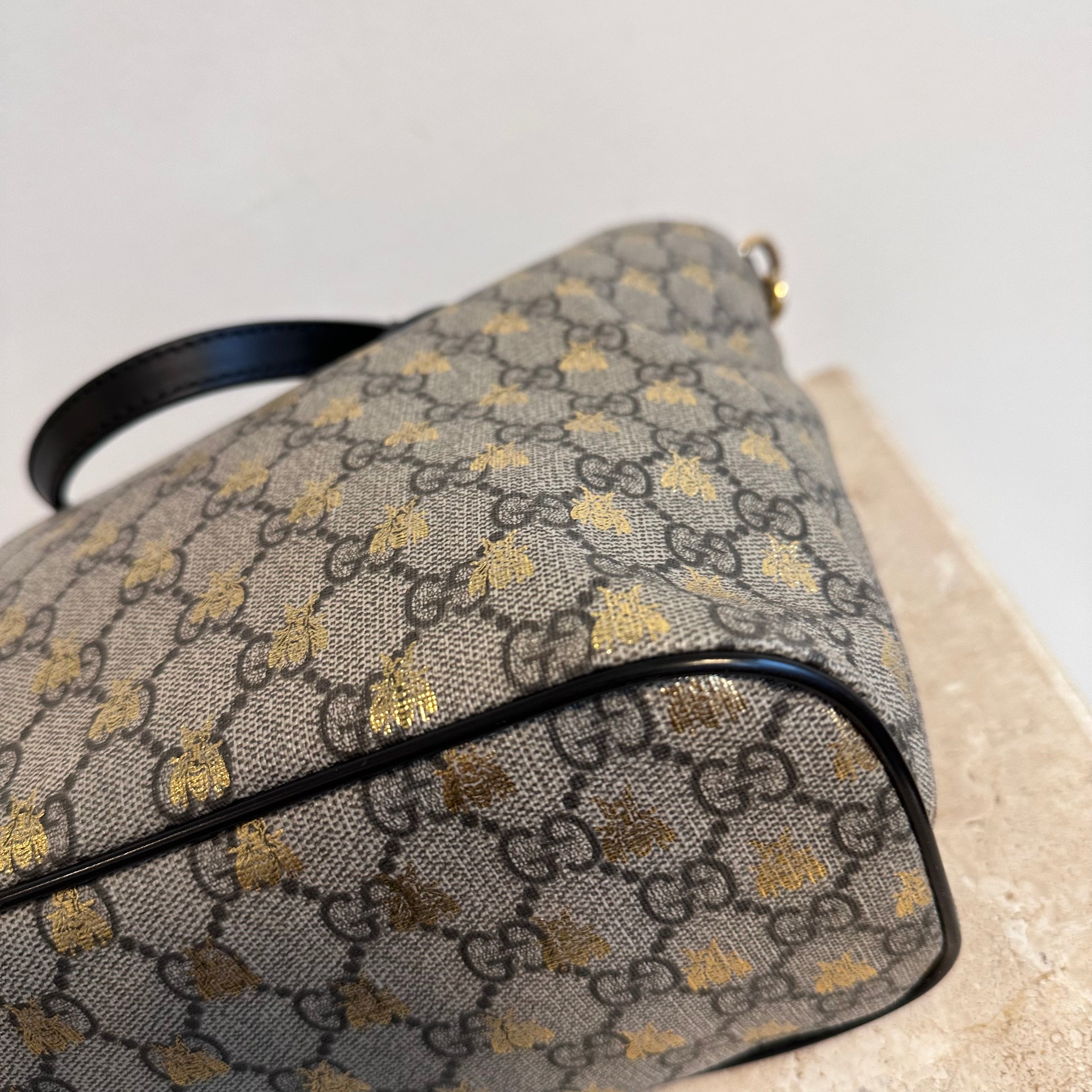 Pre-Owned GUCCI Beige GG Supreme Bestiary Tote