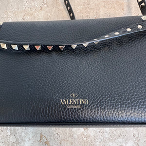 Pre-Owned Valentino Black Medium Rockstud Crossbody Bag