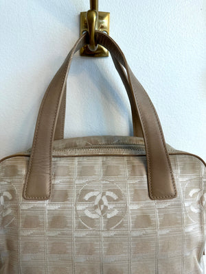 Pre-Owned CHANEL Cream Canvas Travel Line 2Way Tote Bag