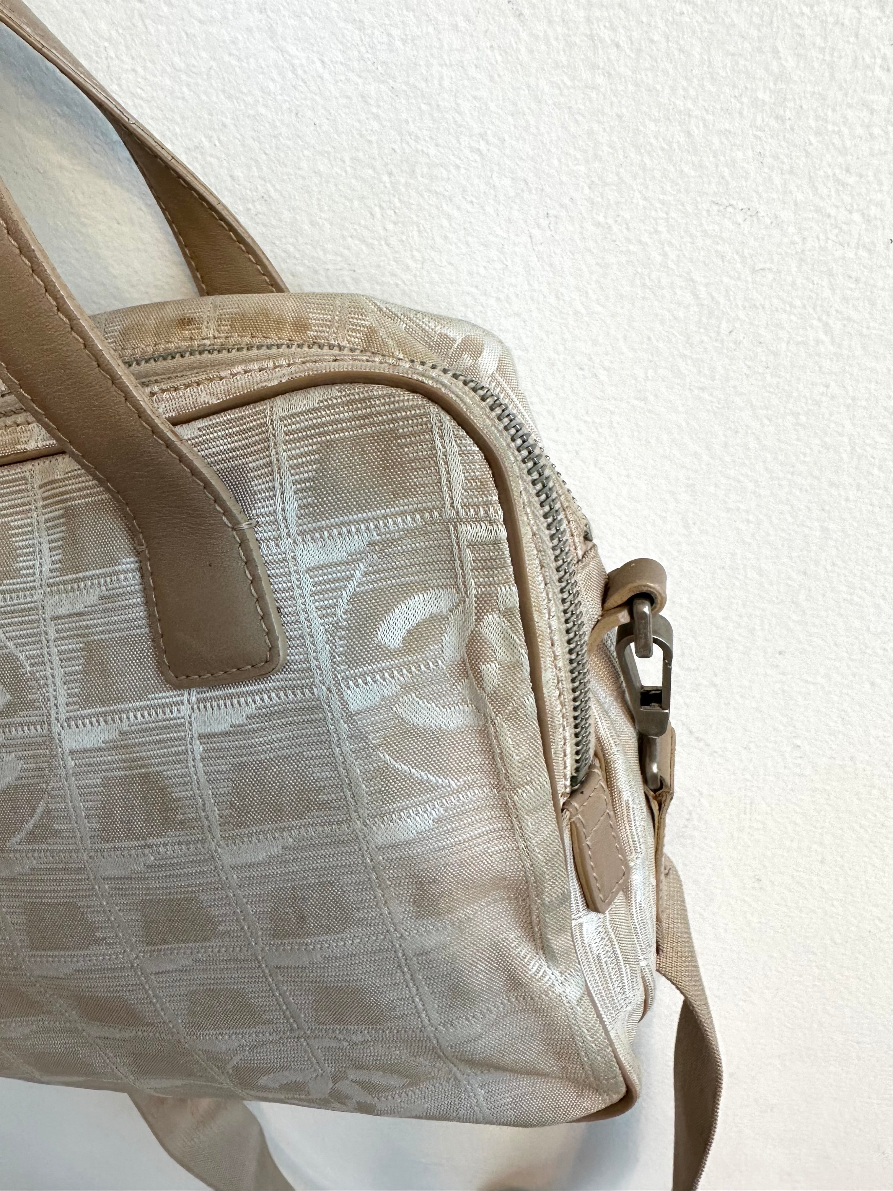 Pre-Owned CHANEL Cream Canvas Travel Line 2Way Tote Bag