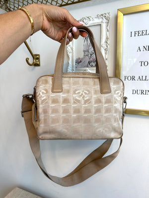 Pre-Owned CHANEL Cream Canvas Travel Line 2Way Tote Bag