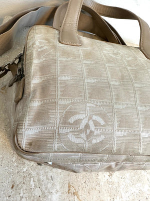 Pre-Owned CHANEL Cream Canvas Travel Line 2Way Tote Bag