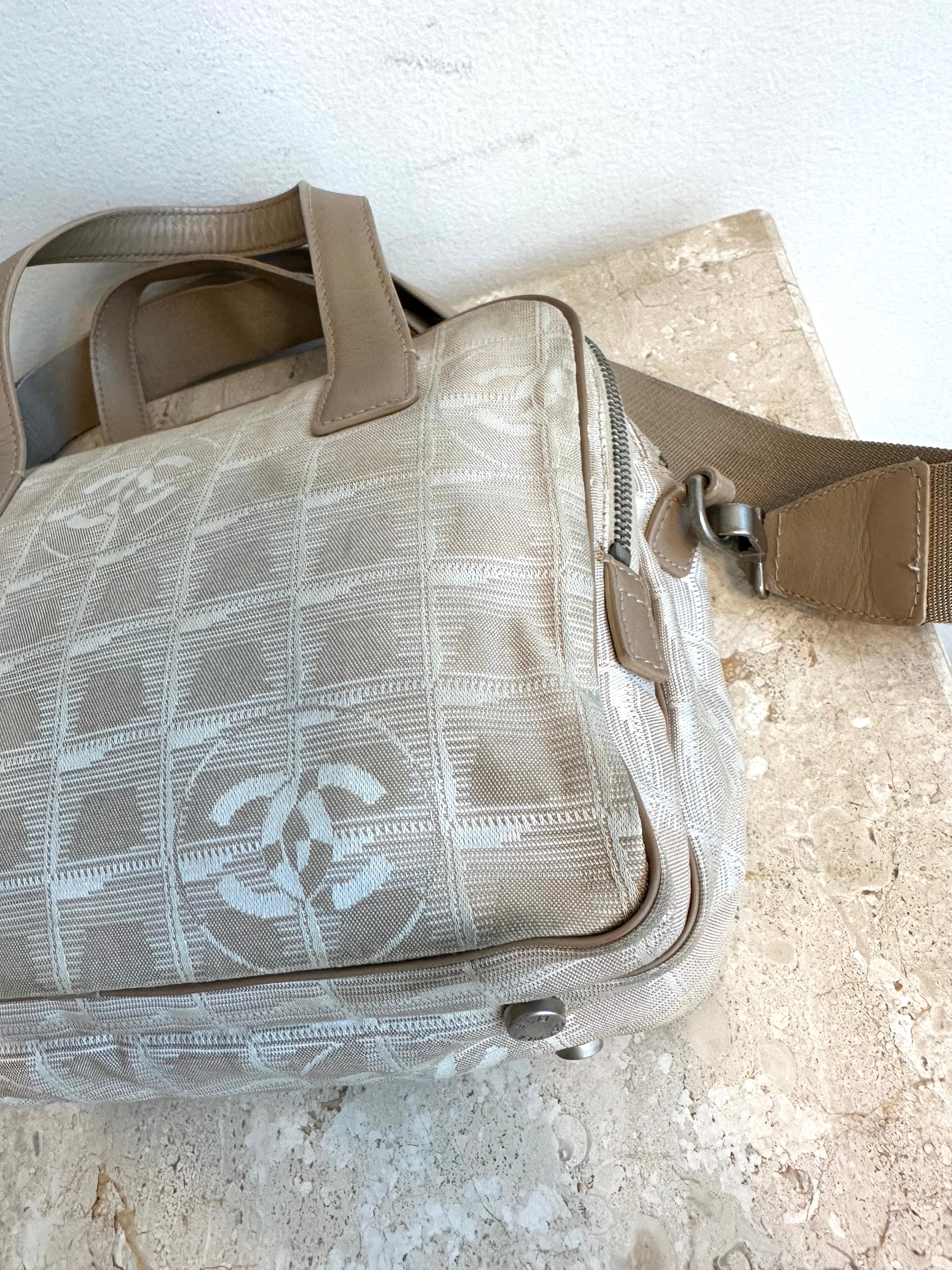 Pre-Owned CHANEL Cream Canvas Travel Line 2Way Tote Bag