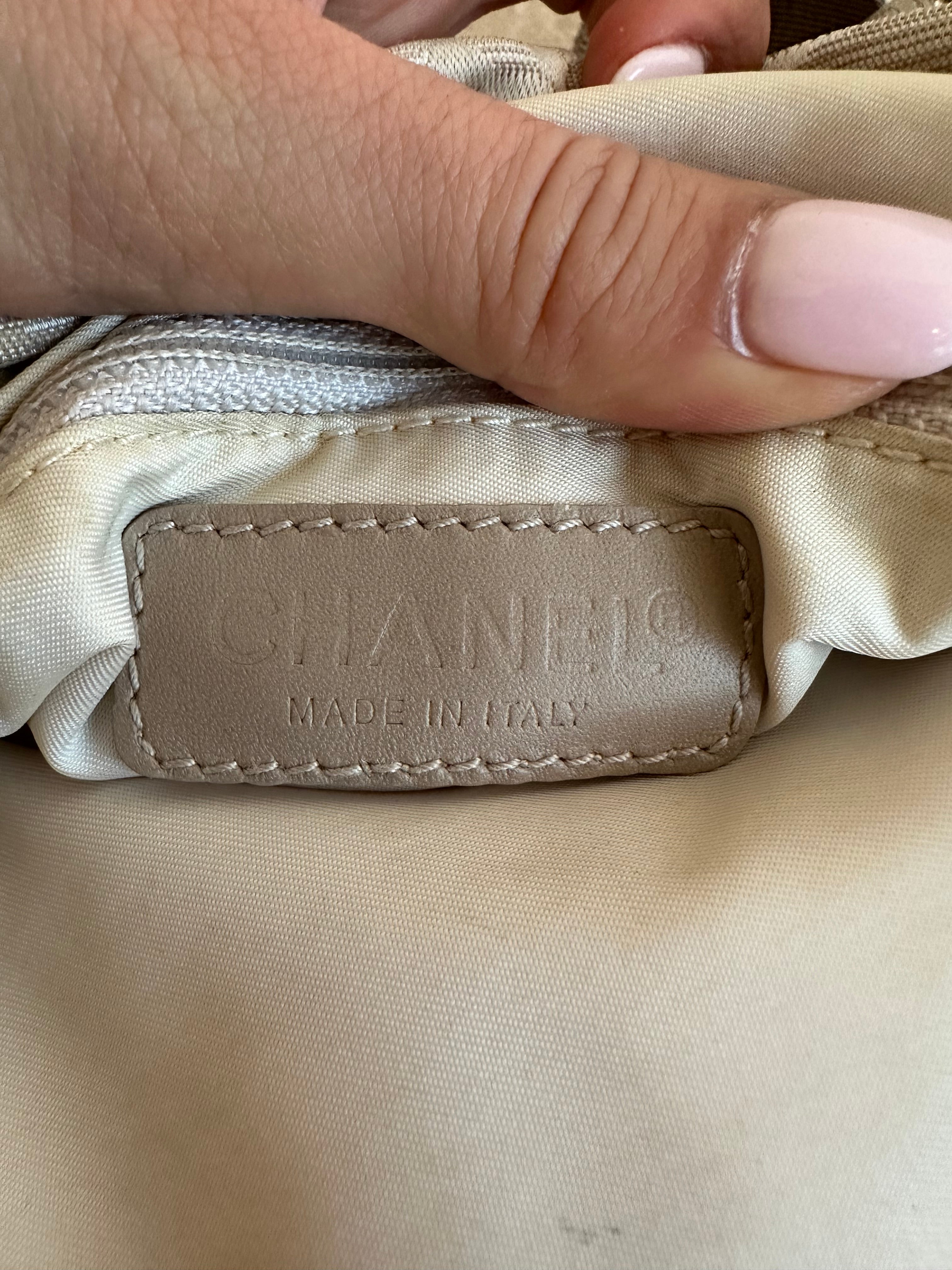 Pre-Owned CHANEL Cream Canvas Travel Line 2Way Tote Bag