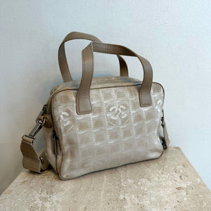 Pre-Owned CHANEL Cream Canvas Travel Line 2Way Tote Bag