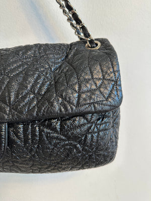 Pre-Owned CHANEL Graphic Edge Flap Shoulder Bag