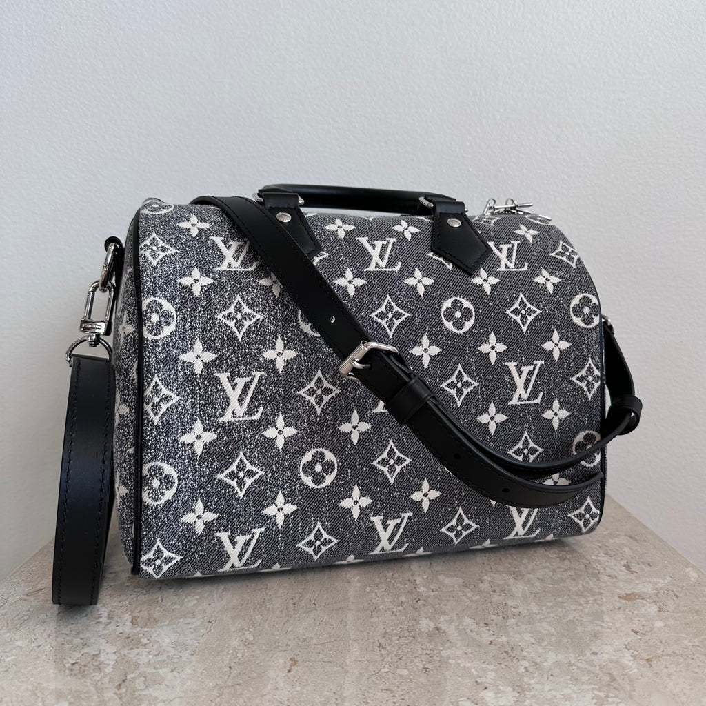 Pre-Owned LOUIS VUITTON Black and White Denim Monogram Jacquard Speedy 25 Bandouliere