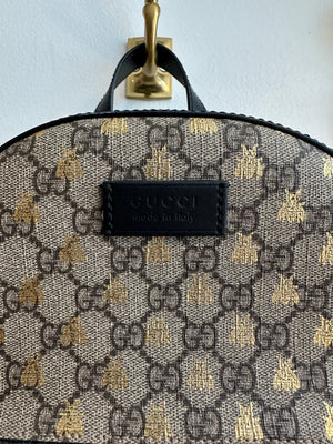 Pre-Owned GUCCI GG Supreme Bees Backpack