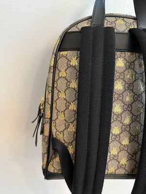 Pre-Owned GUCCI GG Supreme Bees Backpack