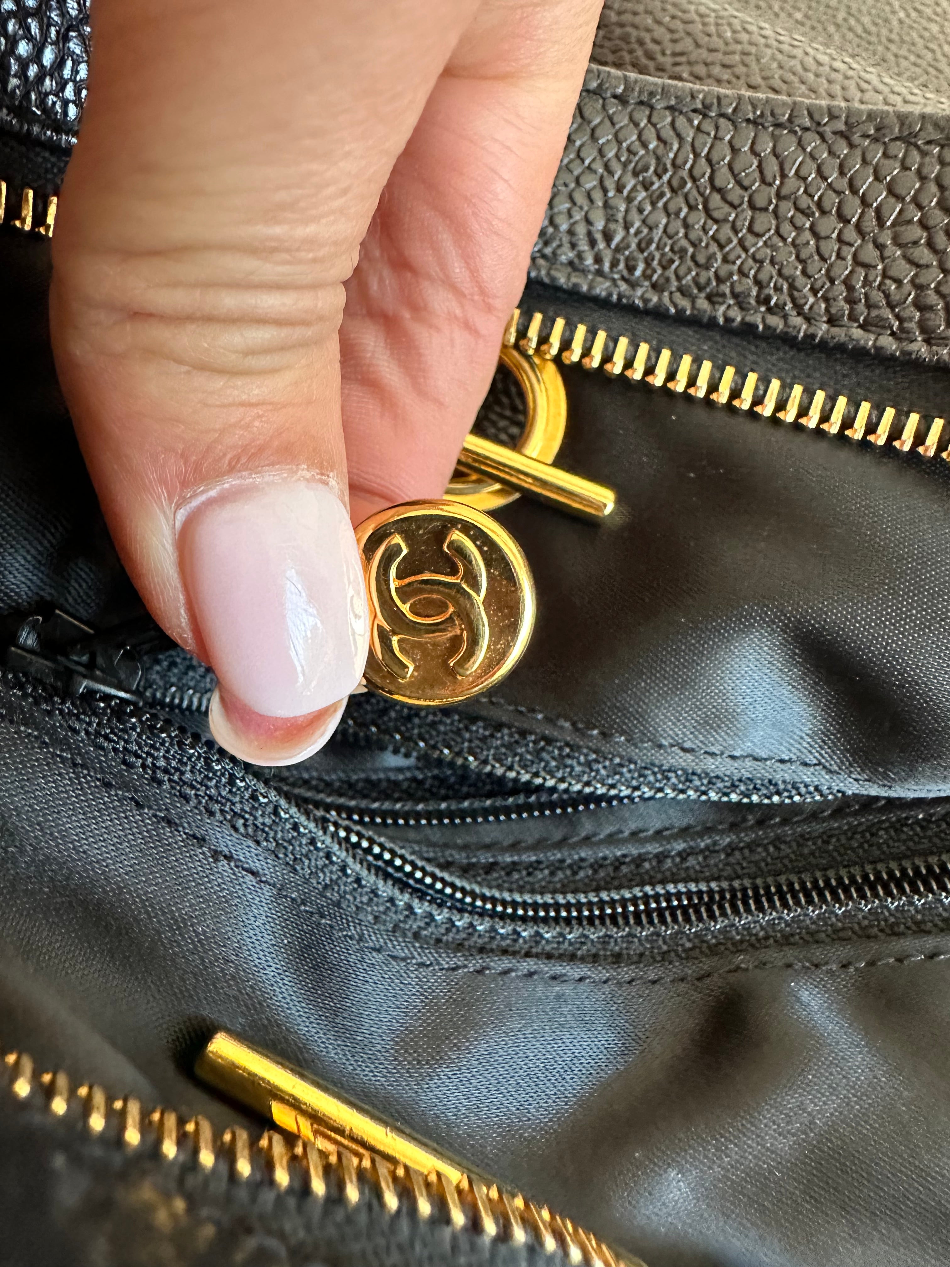 Pre-Owned CHANEL Vintage XL Black Caviar Timeless Tote Bag