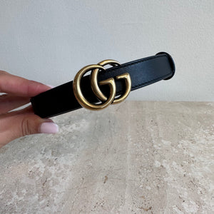 Pre-Owned GUCCI Women's Slim Black Leather Belt with Mini Double G Buckle - Size 32/80