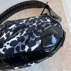 Pre Owned BURBERRY Black White Nylon Handbag Valamode