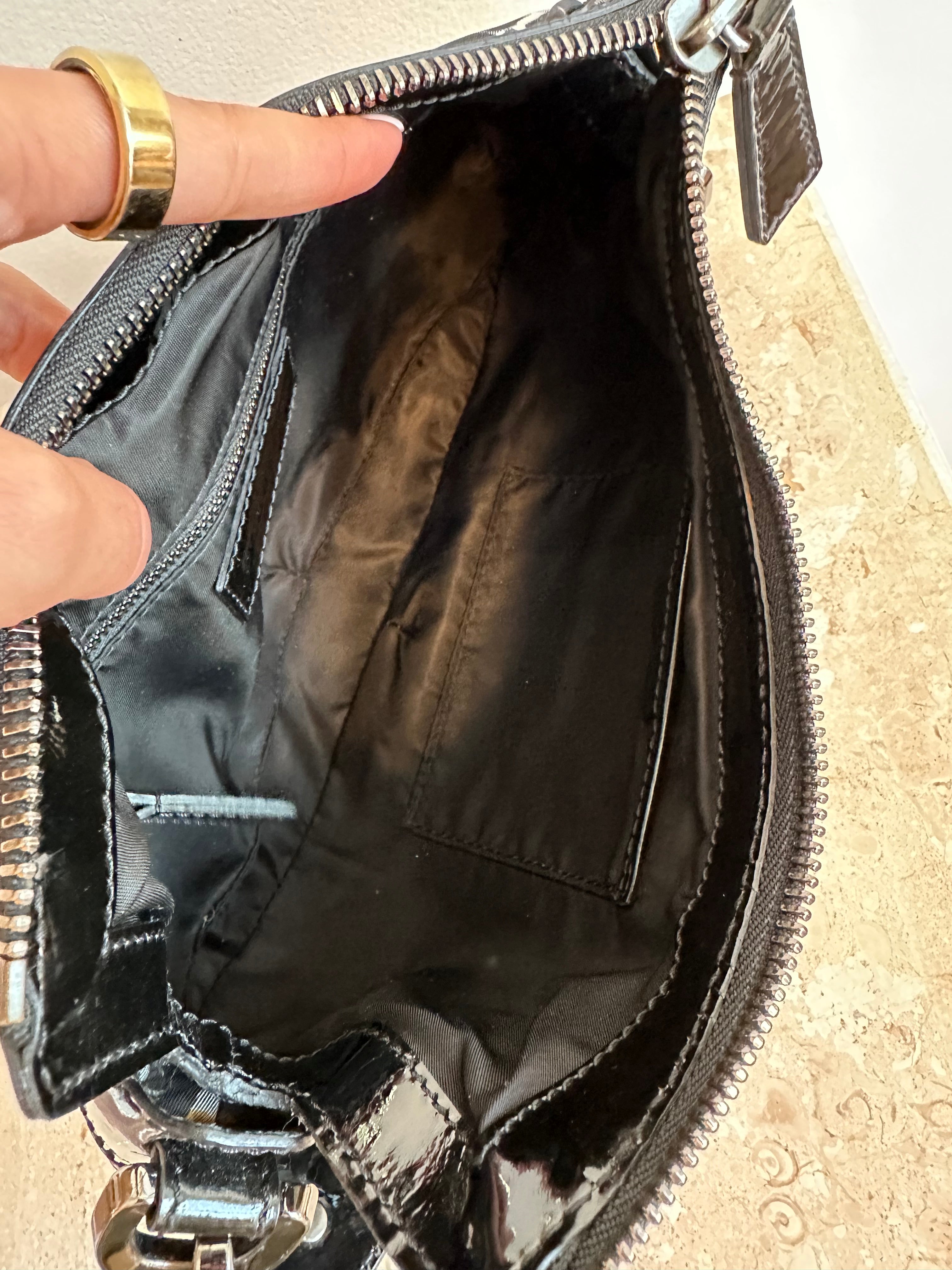 Pre-Owned BURBERRY Black/White Nylon Handbag