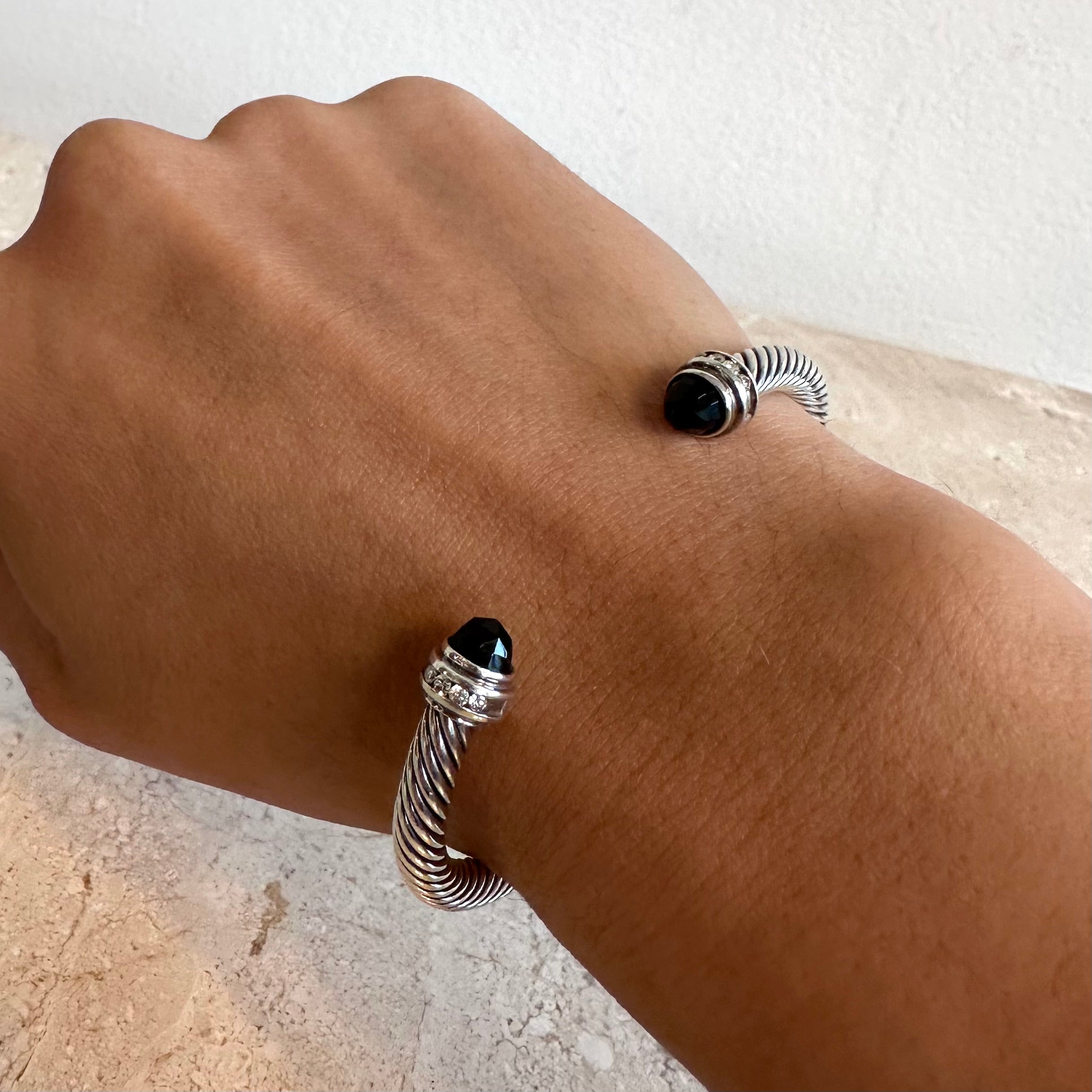 Pre-Owned DAVID YURMAN Sterling Silver Cable Classics Bracelet with Black Onyx