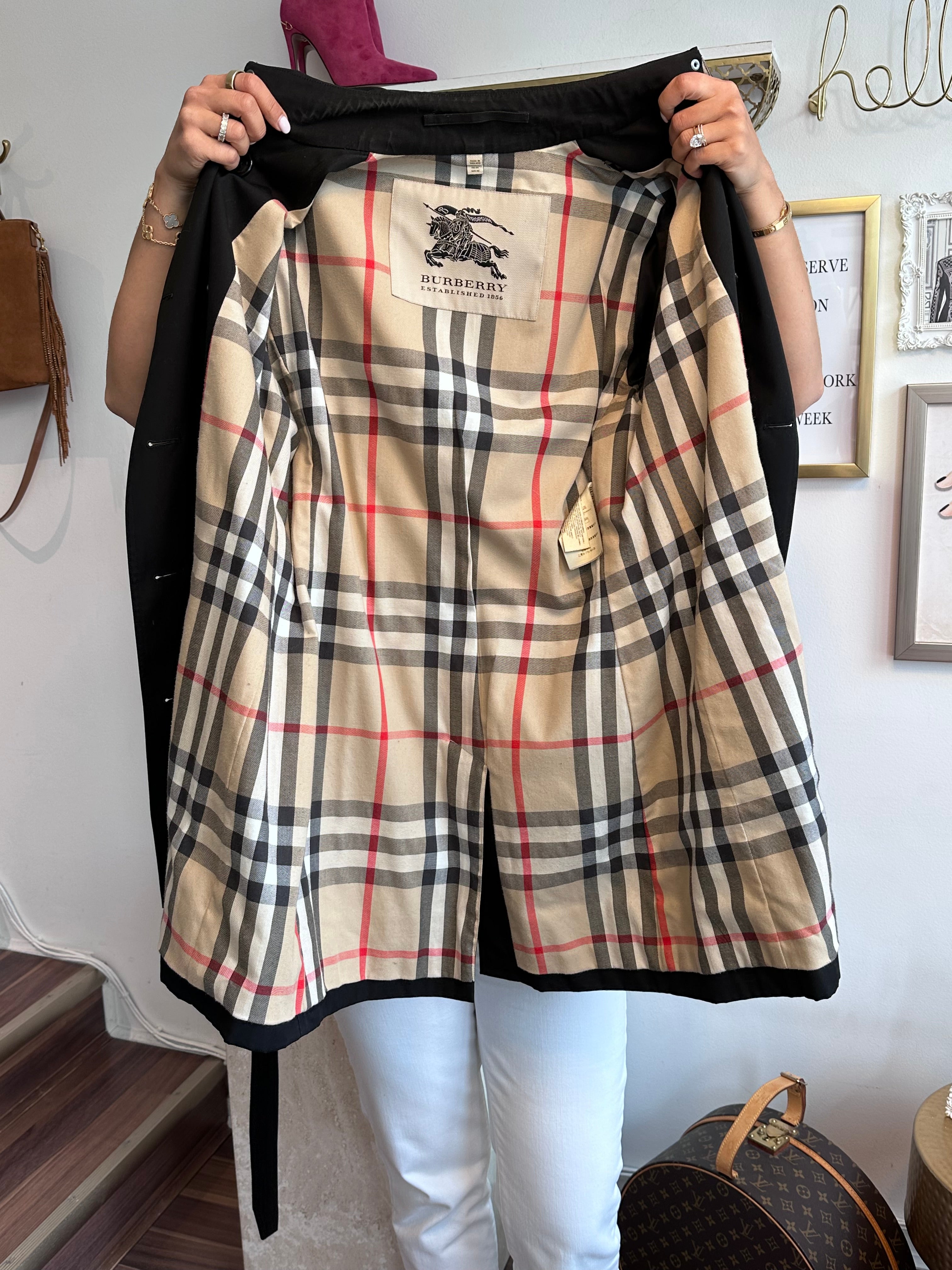 Pre-Owned BURBERRY Short Black Trench Coat