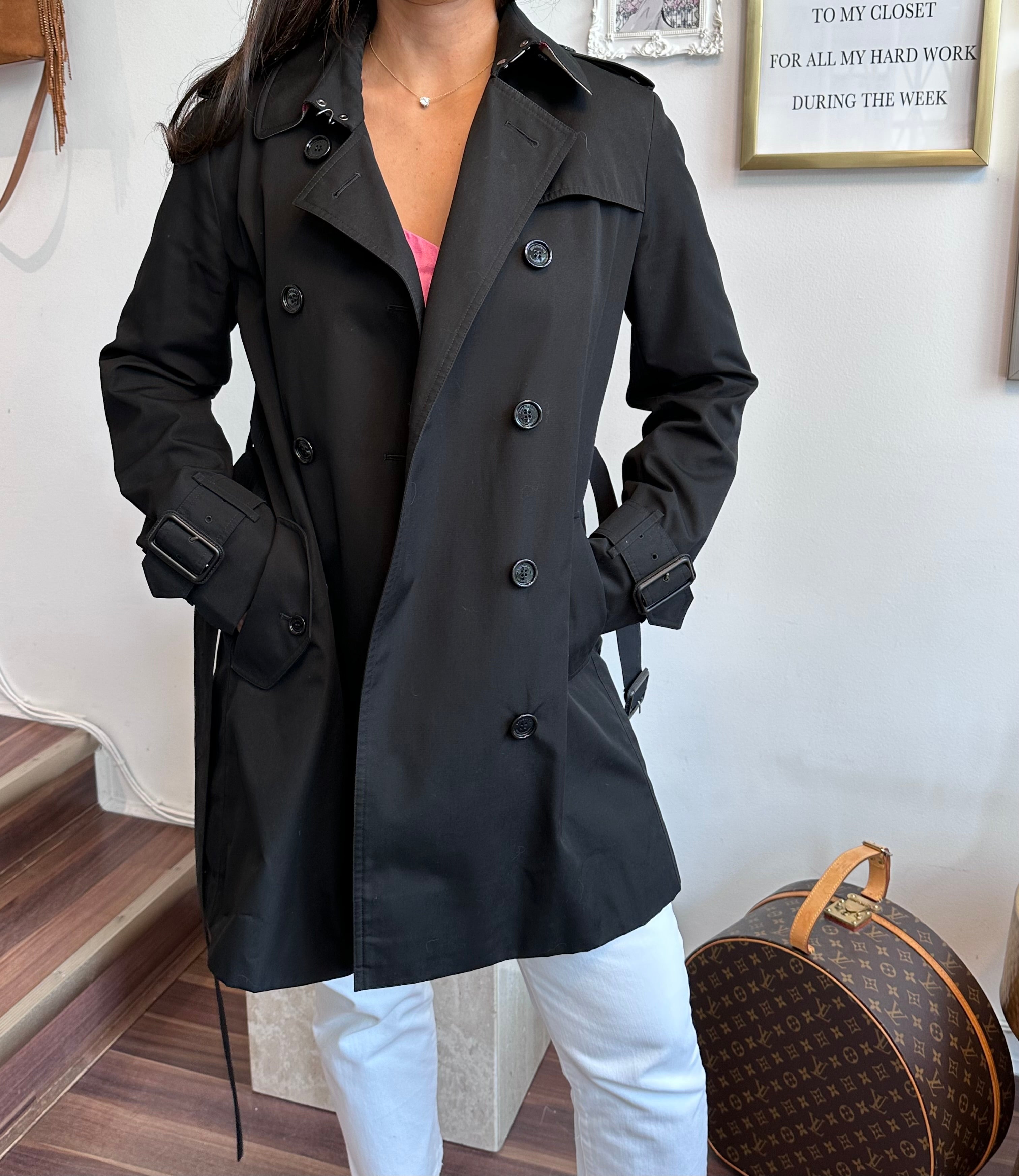 Pre-Owned BURBERRY Short Black Trench Coat