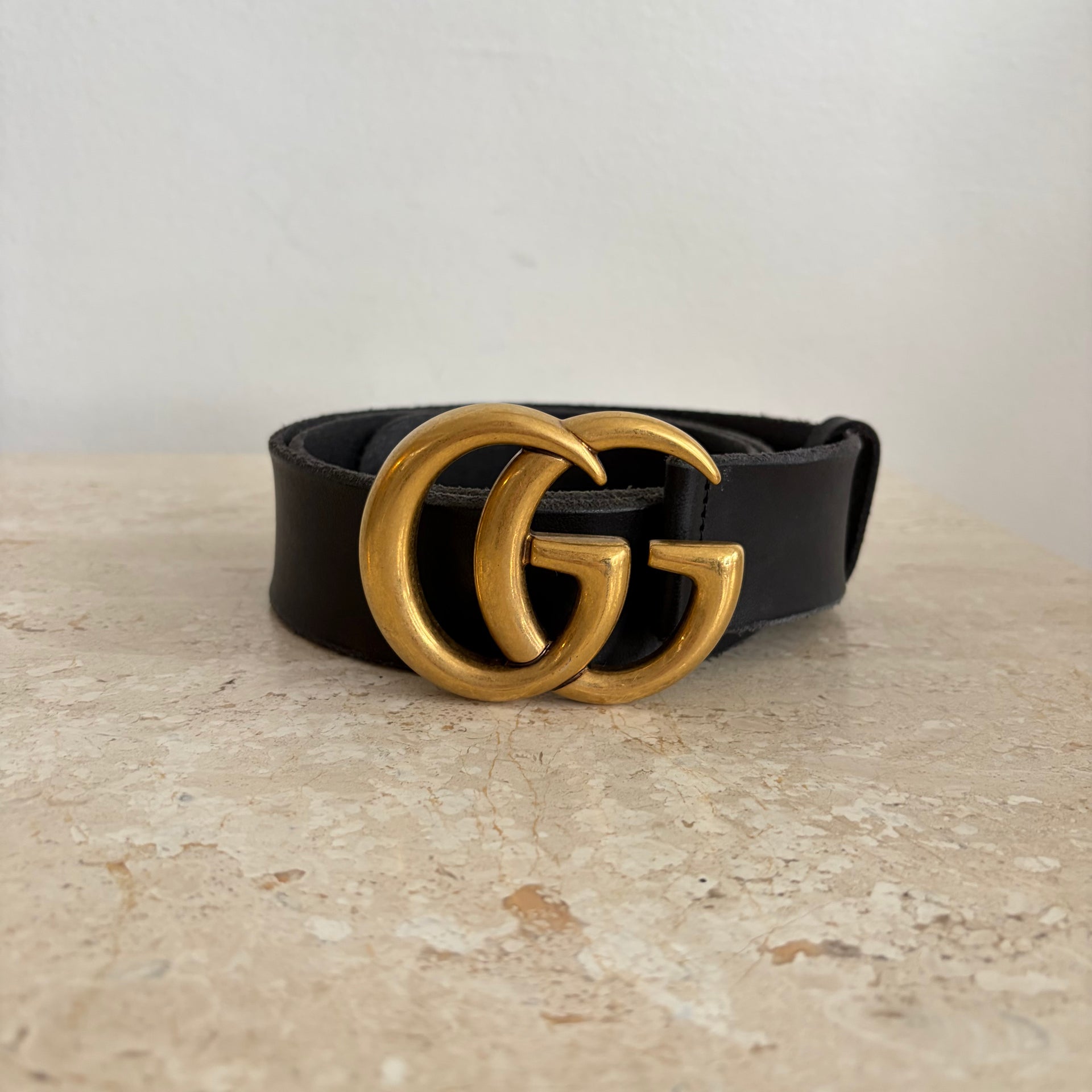 Gucci | Marmont Belt In Black Leather 85-34 Buy Gucci Black Leather GG Marmont Belt Bag - 85/34  main image 2