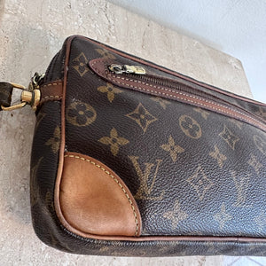 Pre-Owned LOUIS VUITTON Monogram Marly Dragonne Clutch