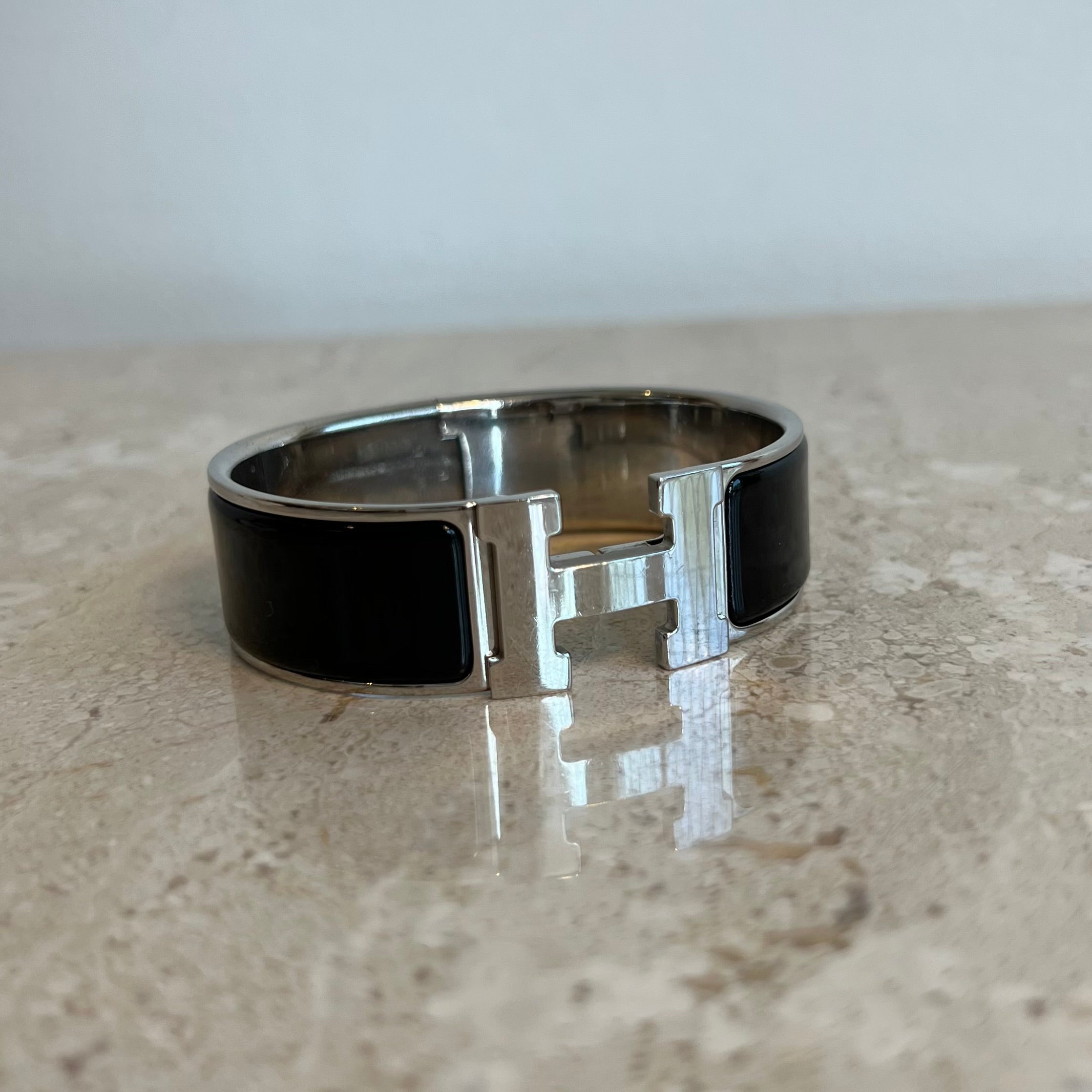 Pre-Owned HERMES Black SHW Clic Clac H Bracelet