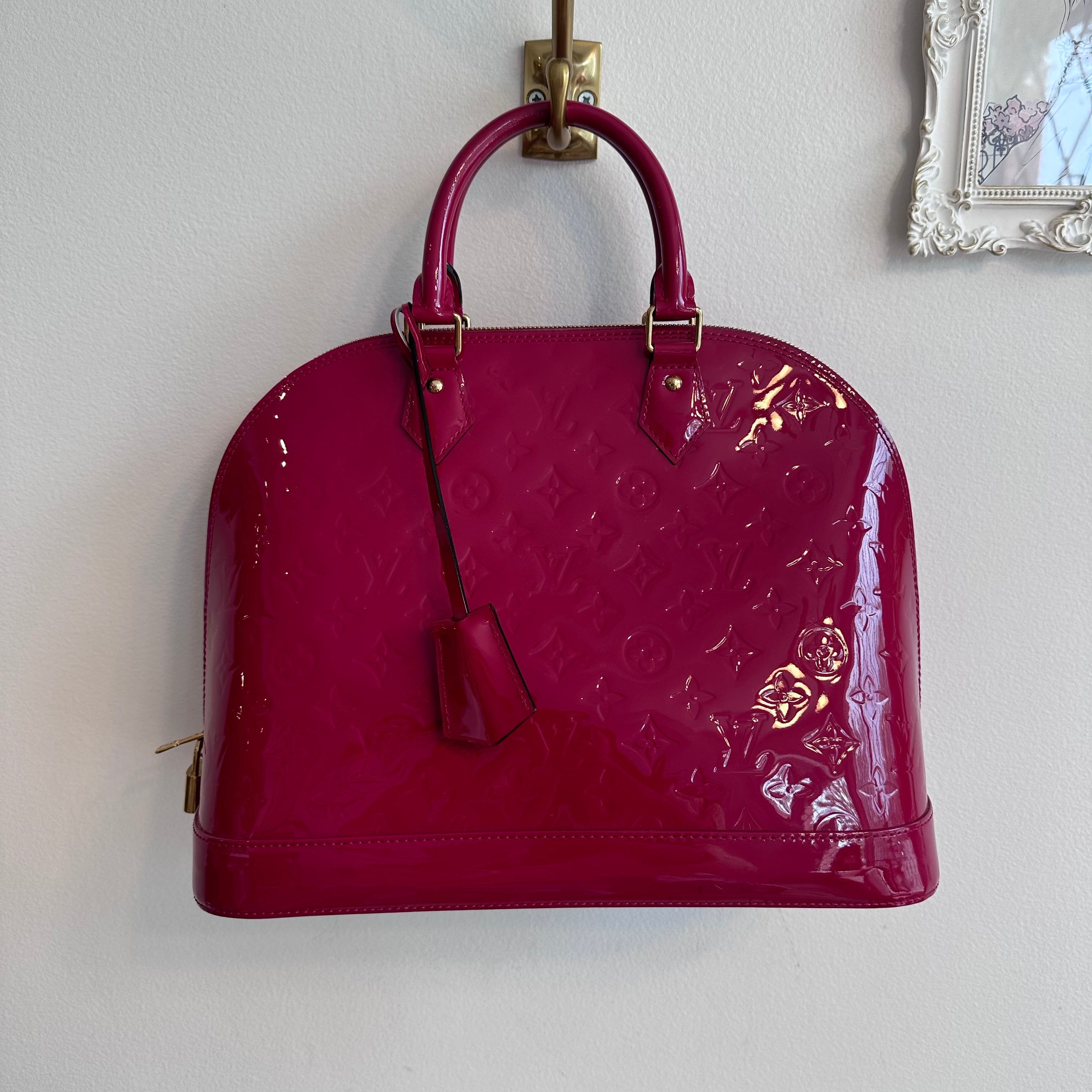 Pre-Owned LOUIS VUITTON Framboise Monogram Vernis Alma GM