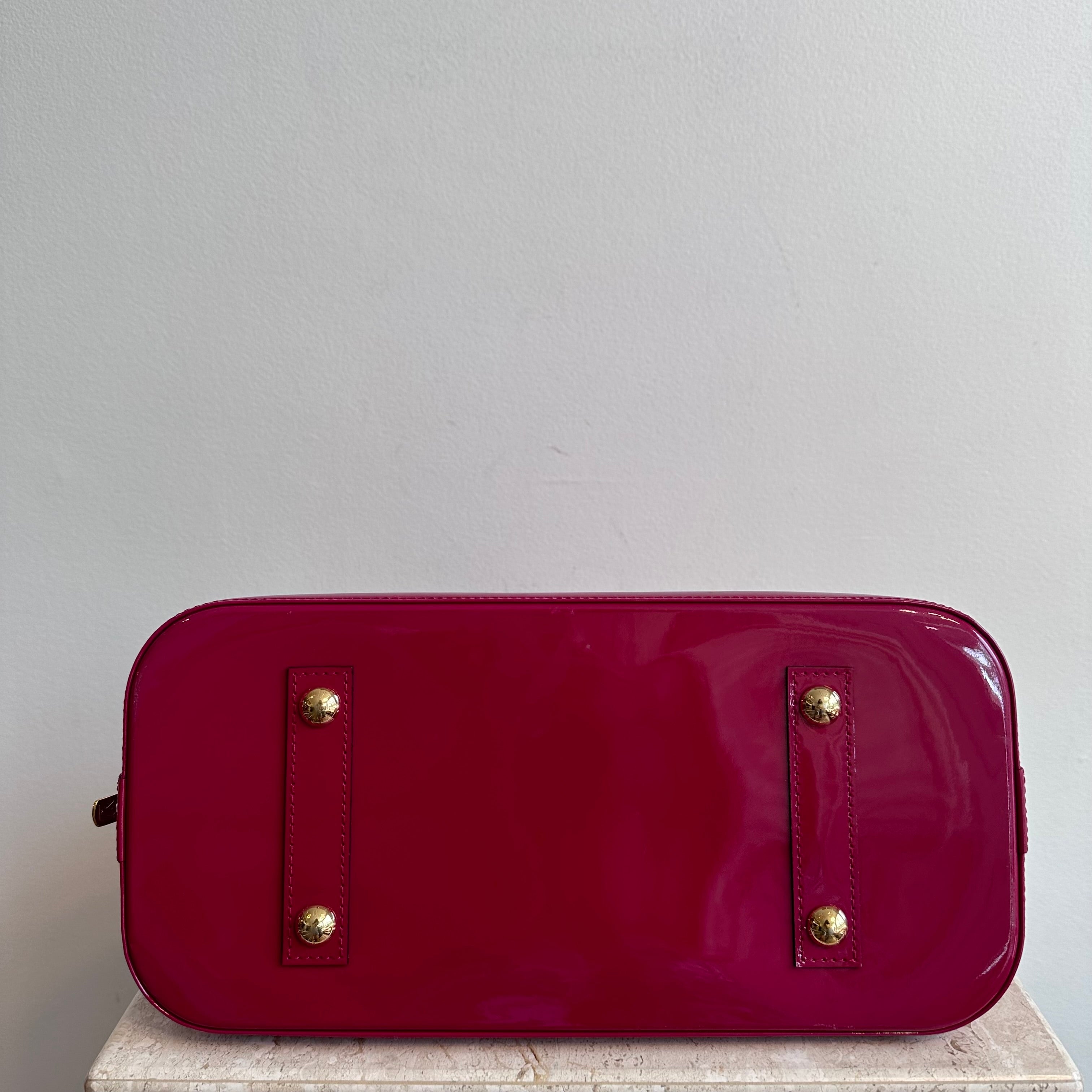 Pre-Owned LOUIS VUITTON Framboise Monogram Vernis Alma GM