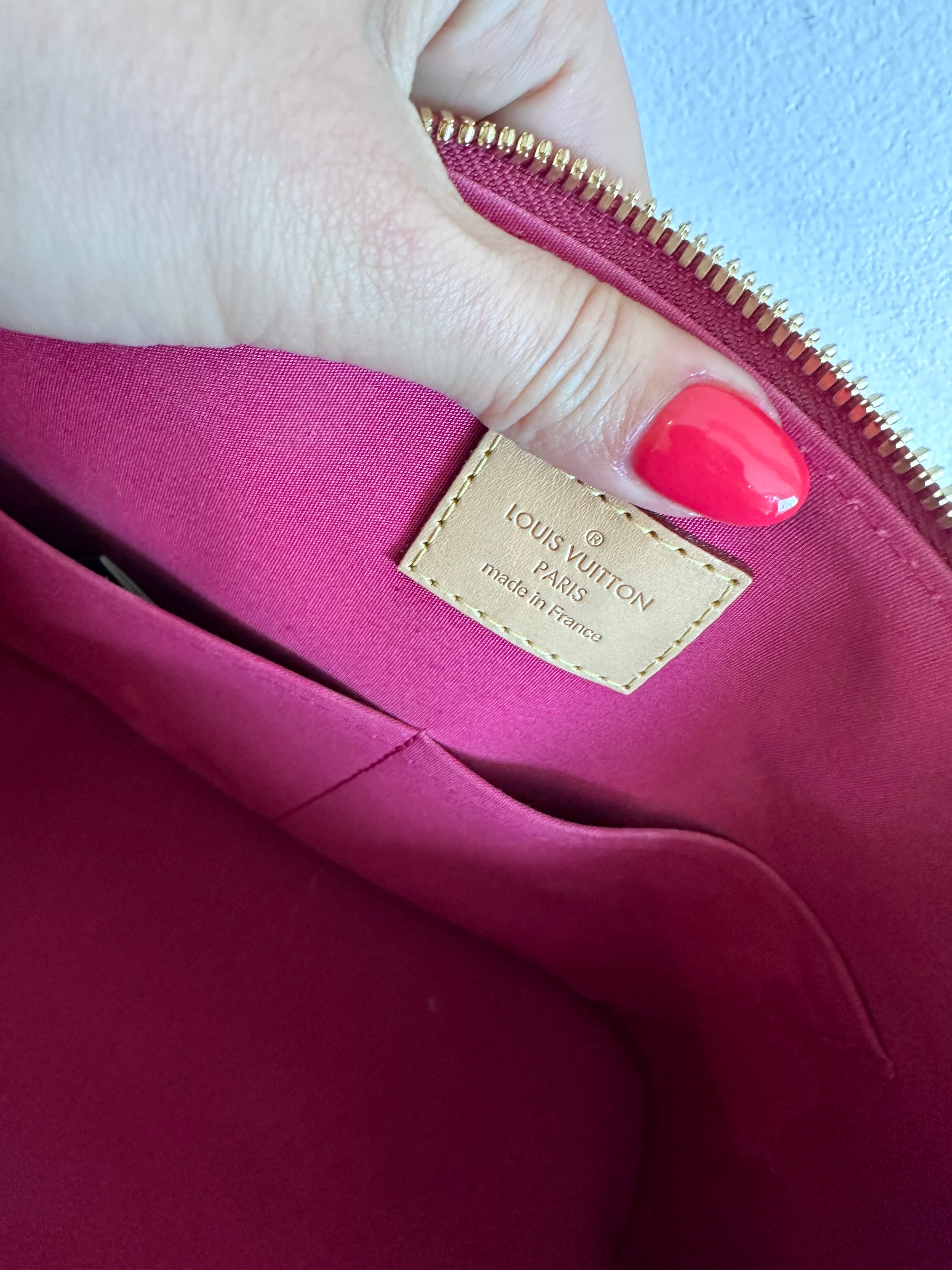 Pre-Owned LOUIS VUITTON Framboise Monogram Vernis Alma GM