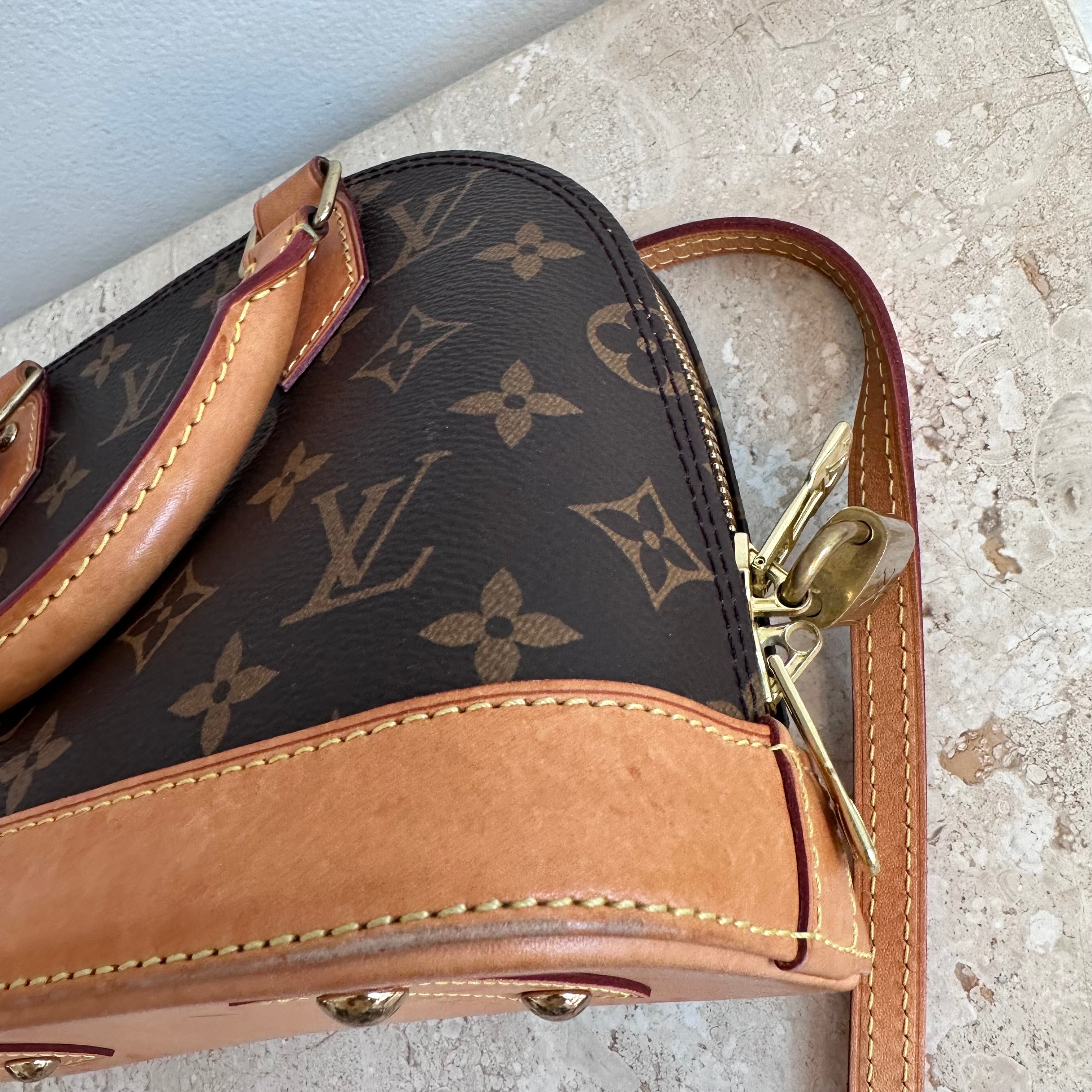 Pre-Owned LOUIS VUITTON Monogram Alma BB