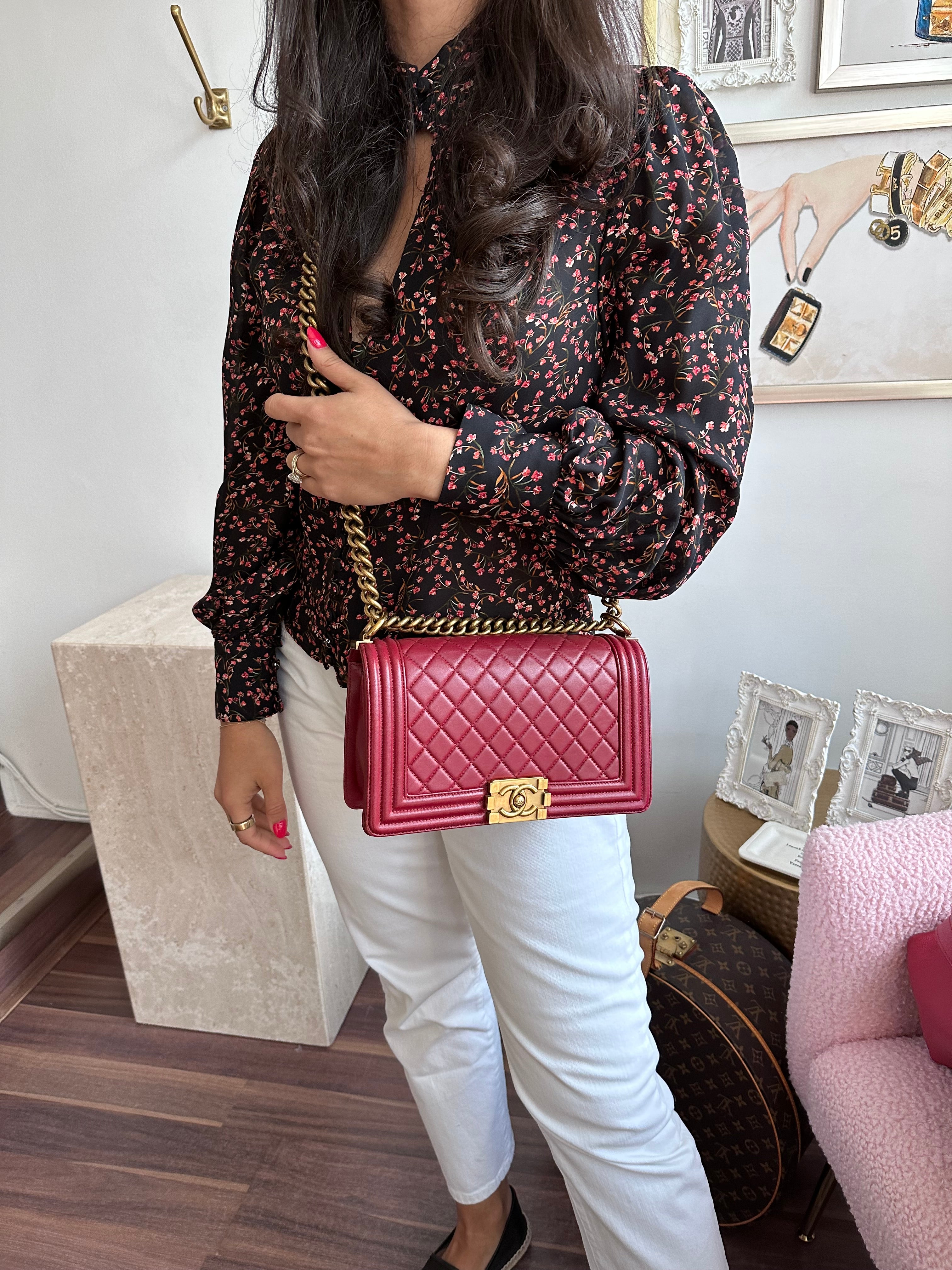 Pre-Owned CHANEL Old Medium Red Boy Bag GHW