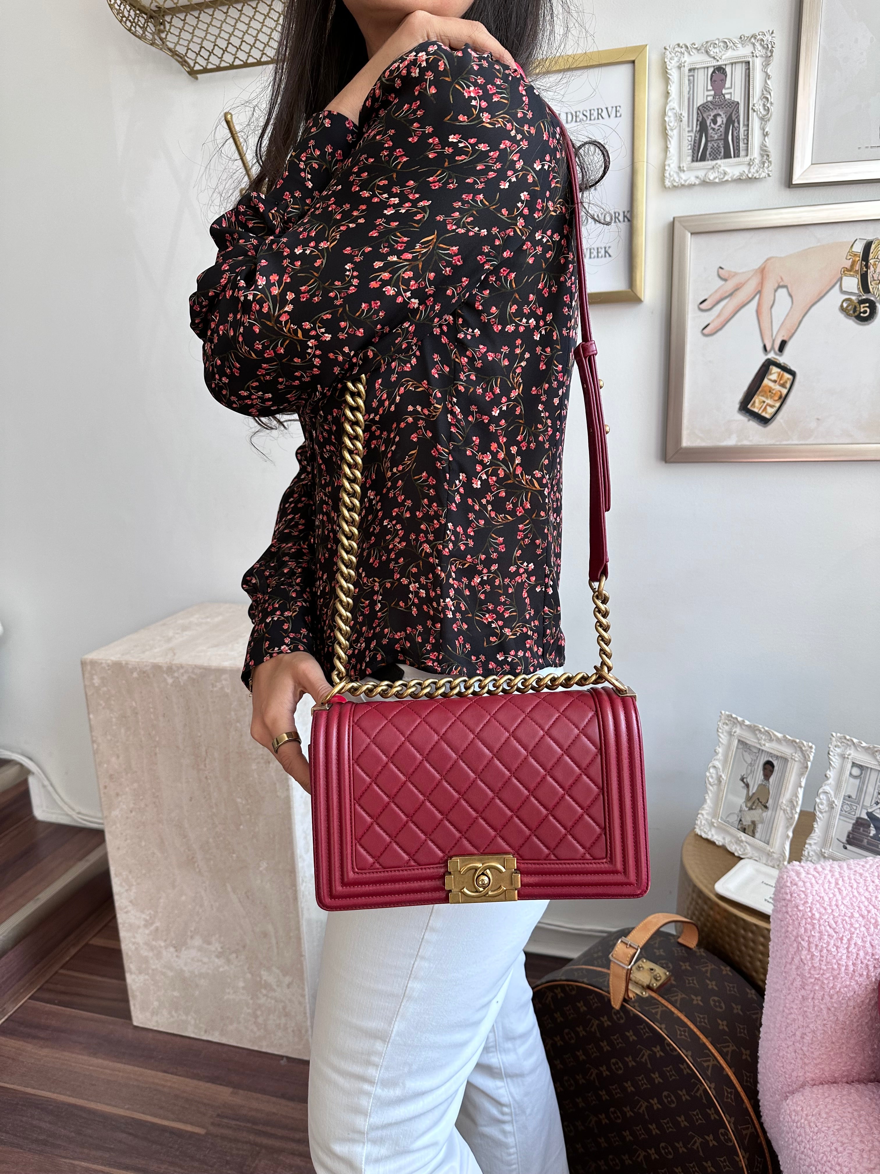 Pre-Owned CHANEL Old Medium Red Boy Bag GHW