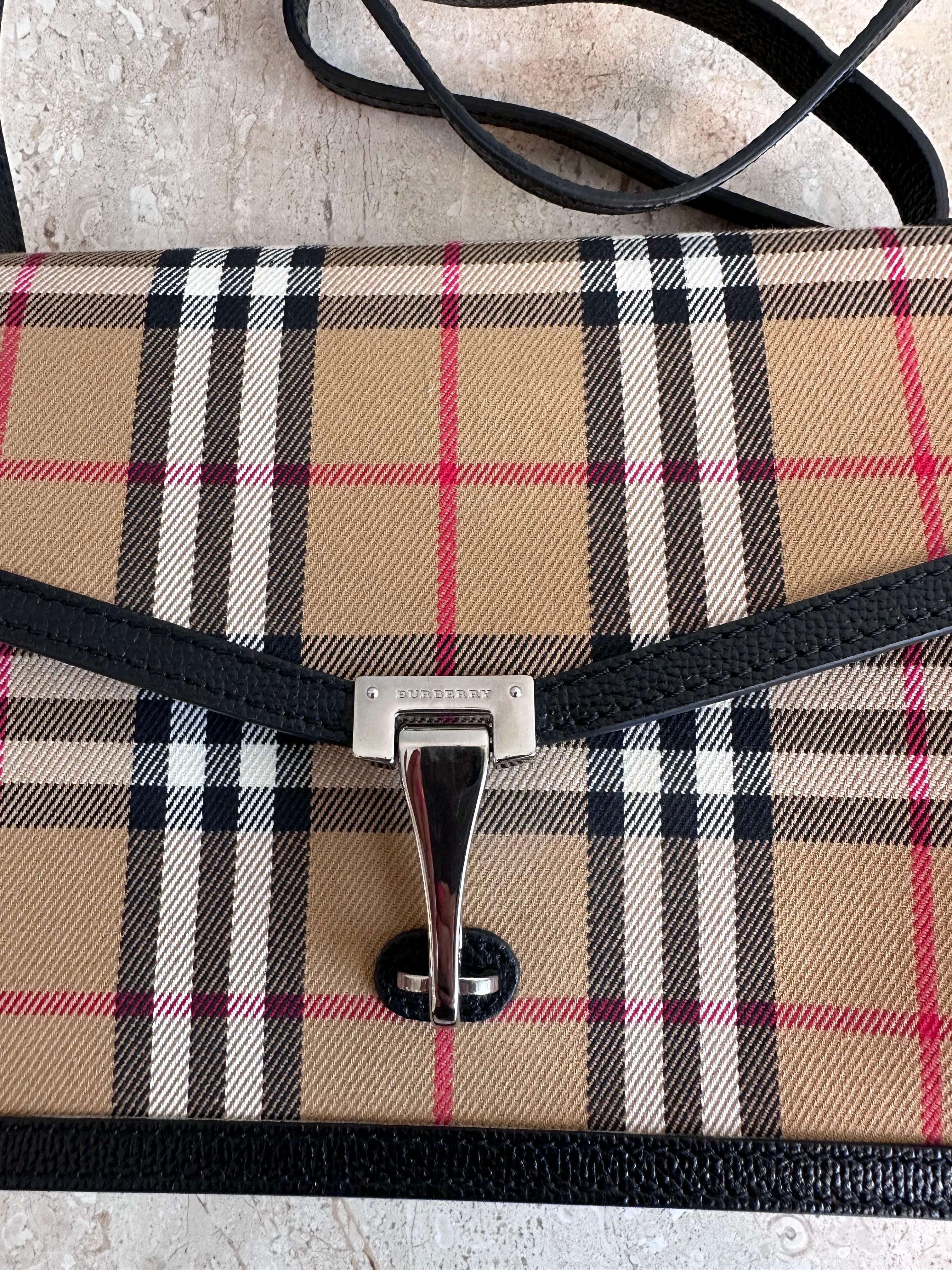 Pre-Owned BURBERRY Vintage Check Small Macken Crossbody Bag