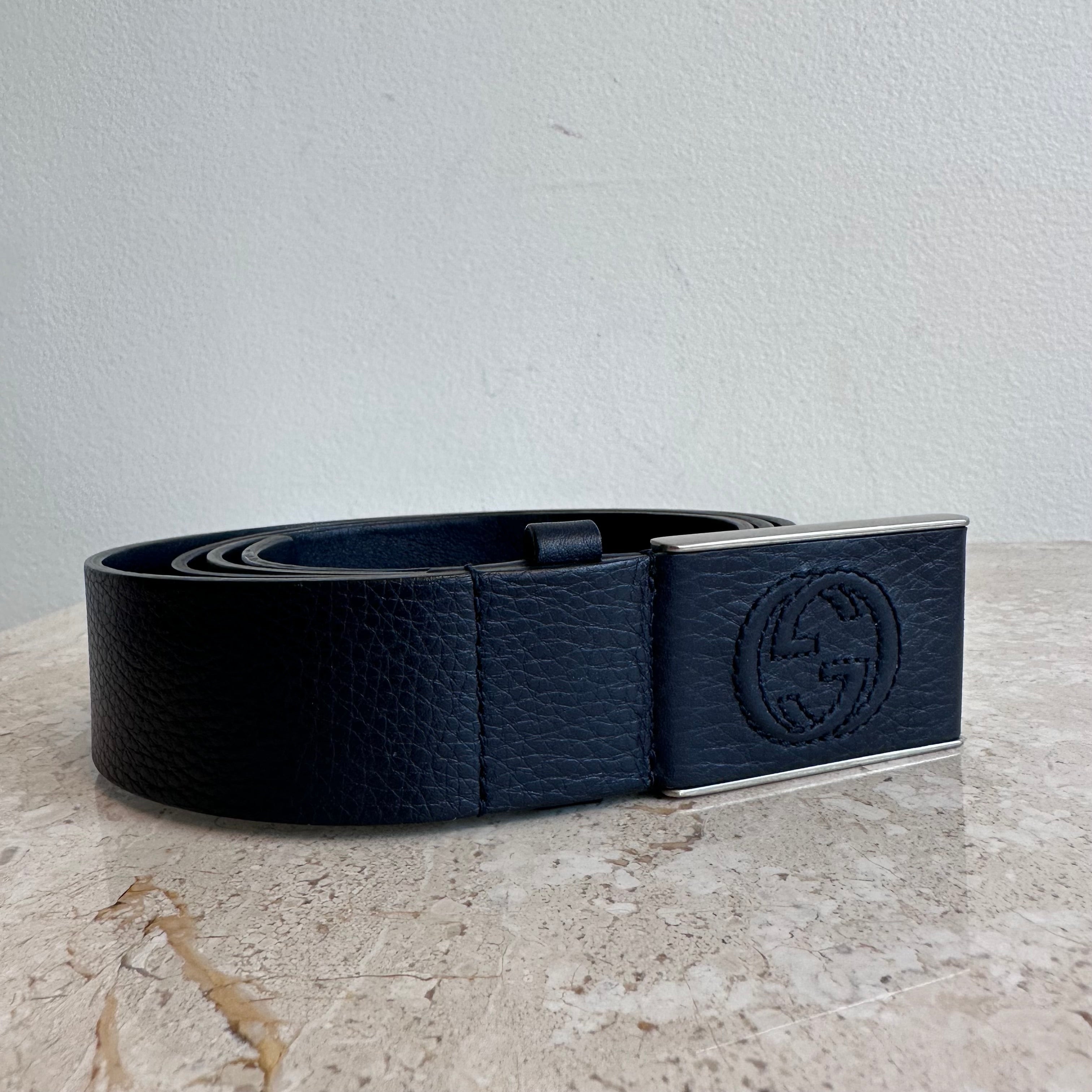 Pre-Owned GUCCI Navy GG Leather Belt