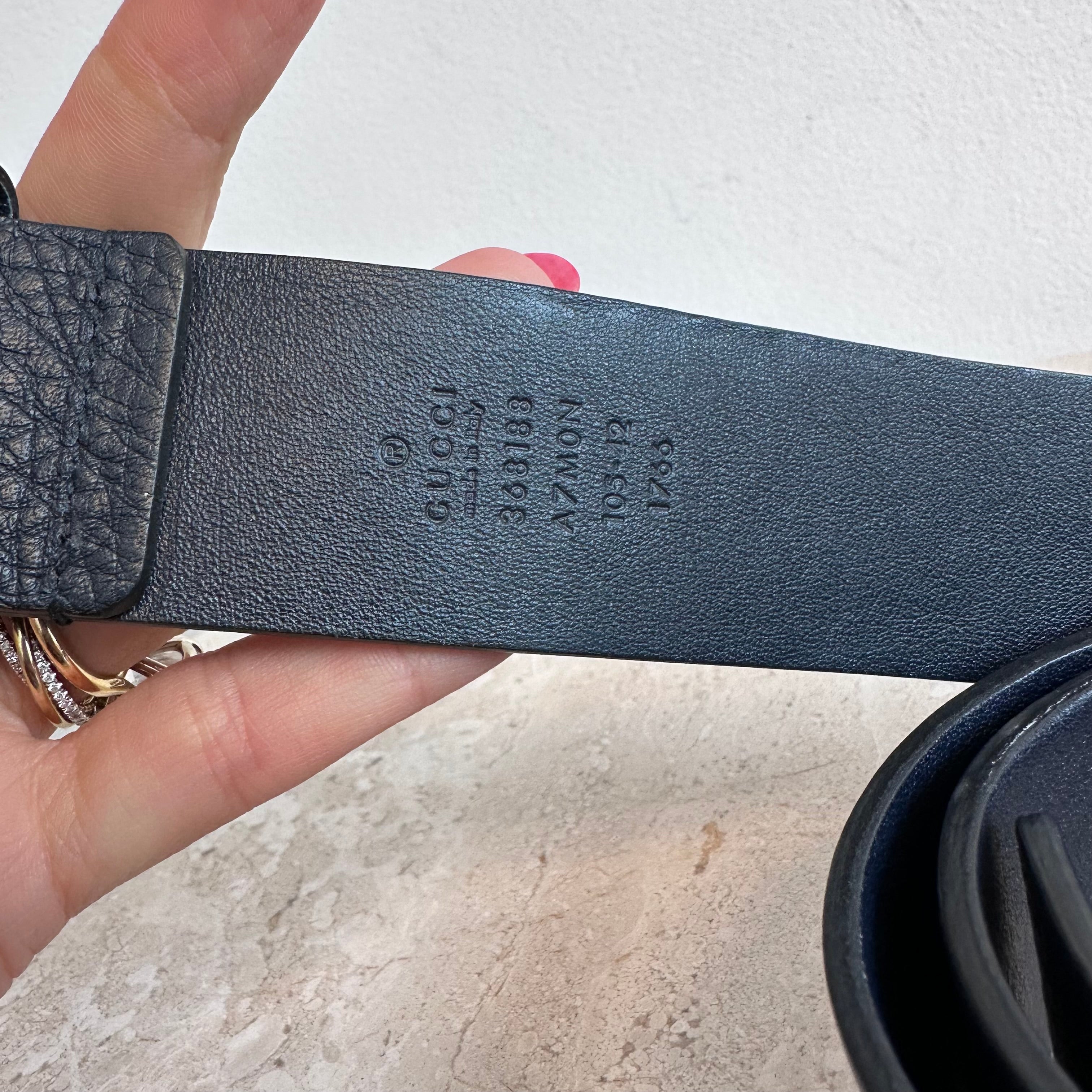 Pre-Owned GUCCI Navy GG Leather Belt