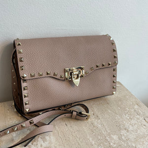 Pre-Owned VALENTINO Leather Medium Rockstud Crossbody Bag