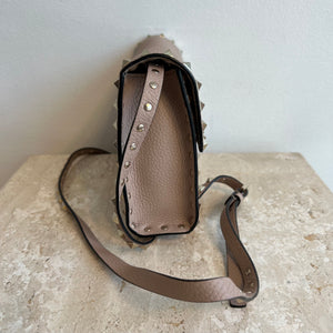 Pre-Owned VALENTINO Leather Medium Rockstud Crossbody Bag